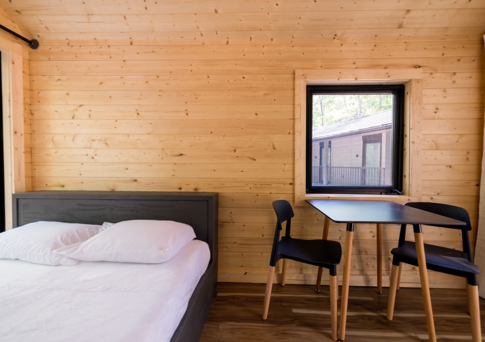 Glamping at Four Fillies LodgeThe Little John Tiny houses for Rent in Peterstown, West