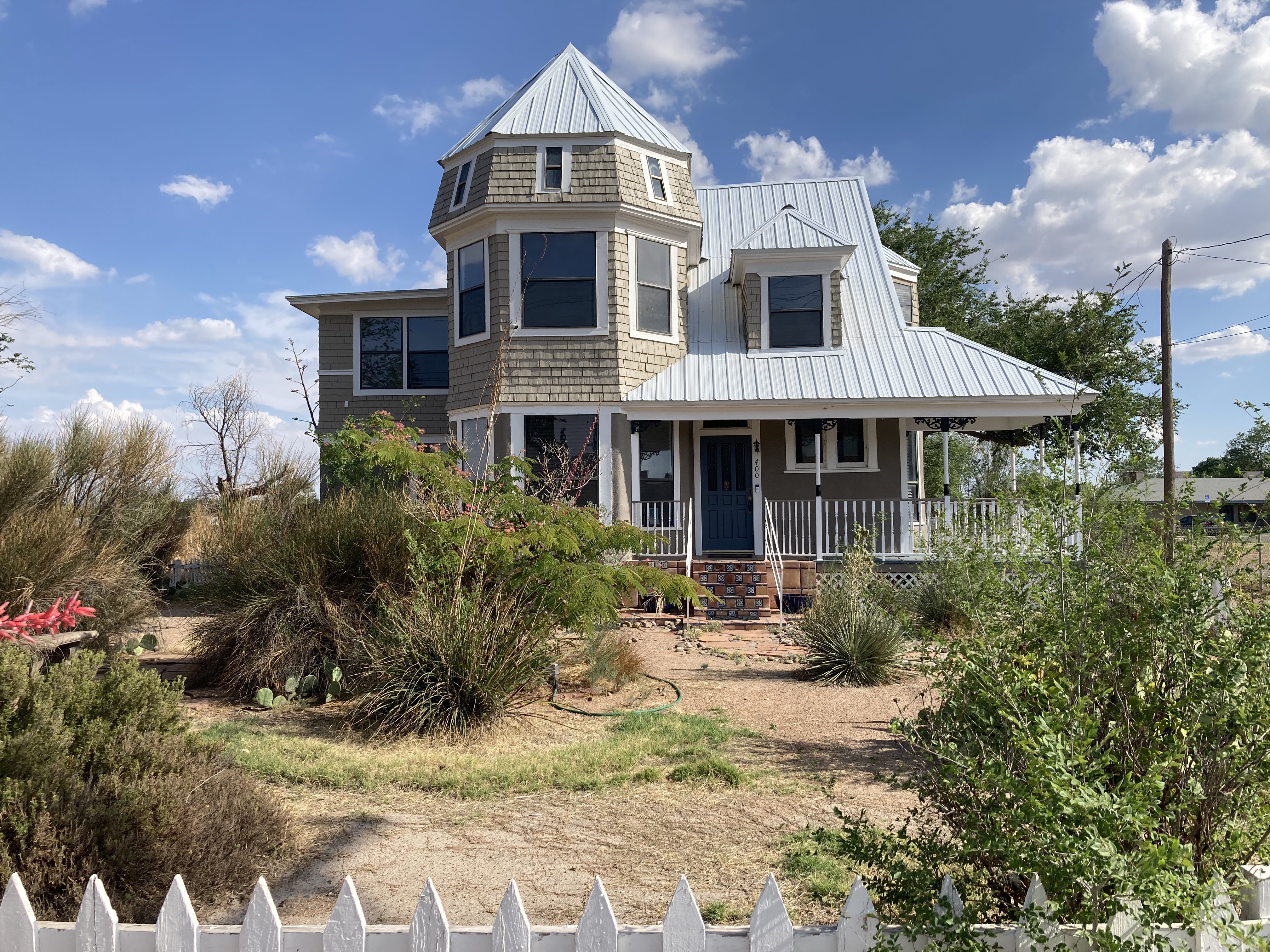 Historic Victorian home close to city center