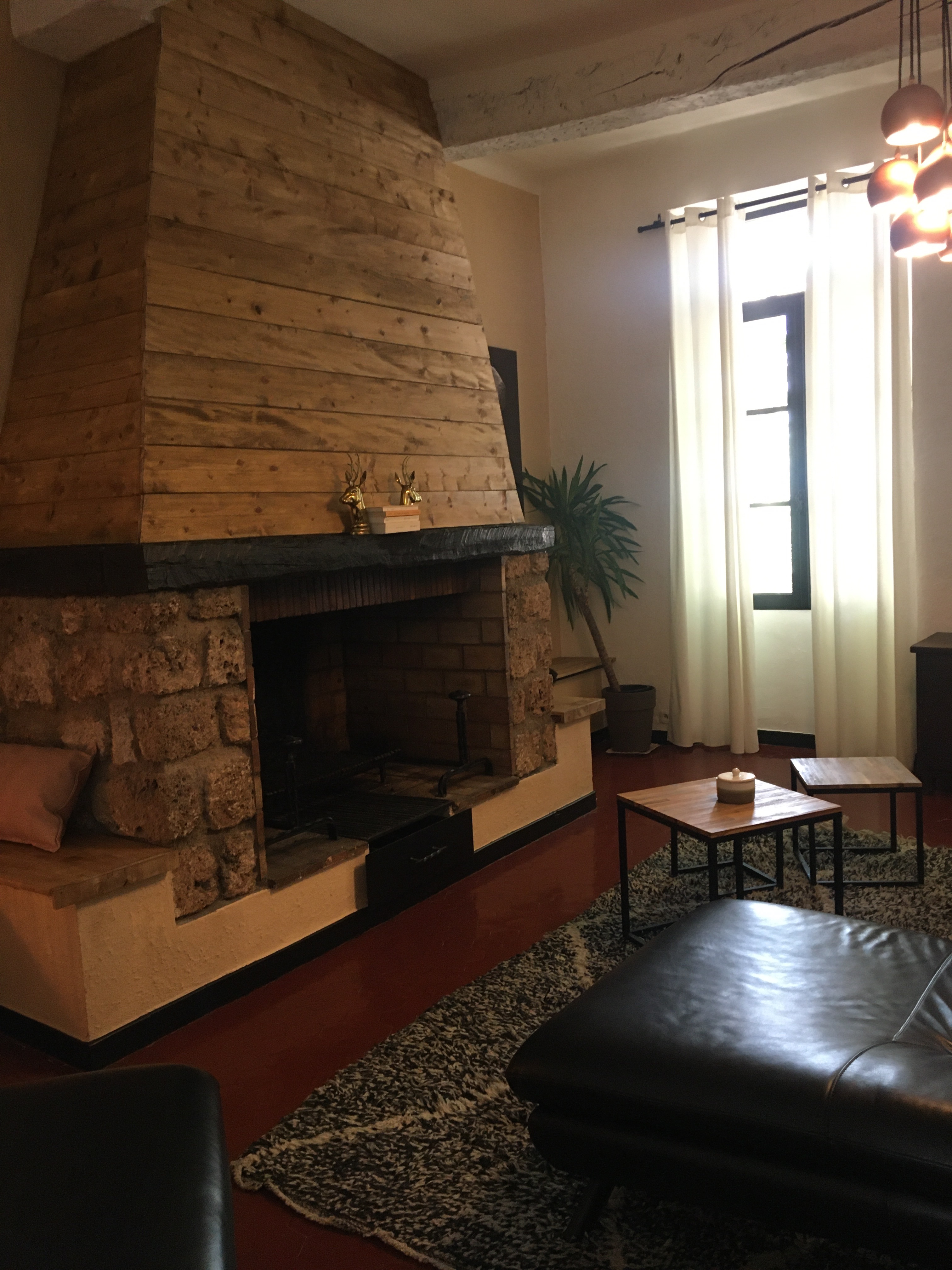Stunning apartment in Salernes Square