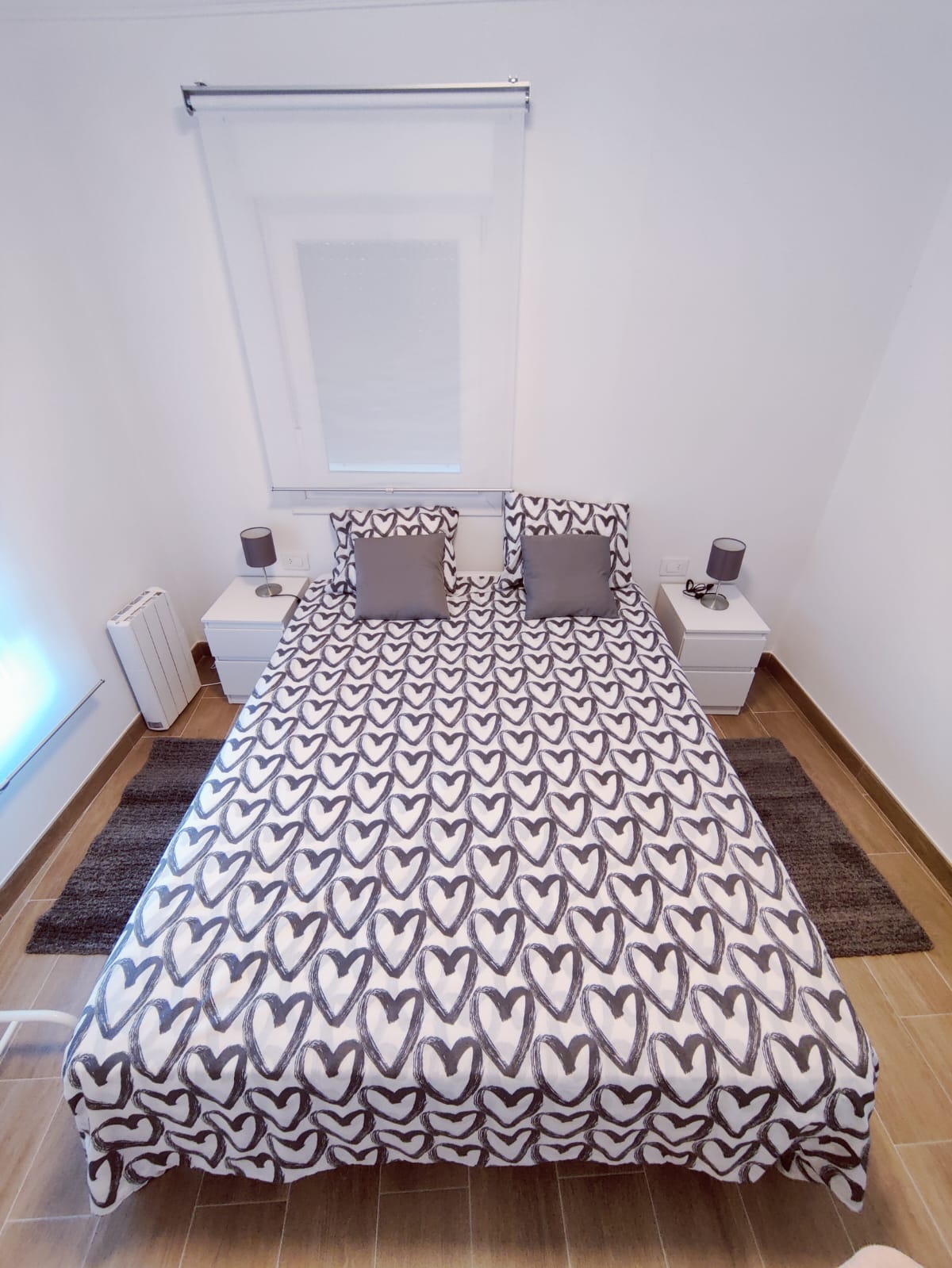 Family Apartment Near Beach and Naval School