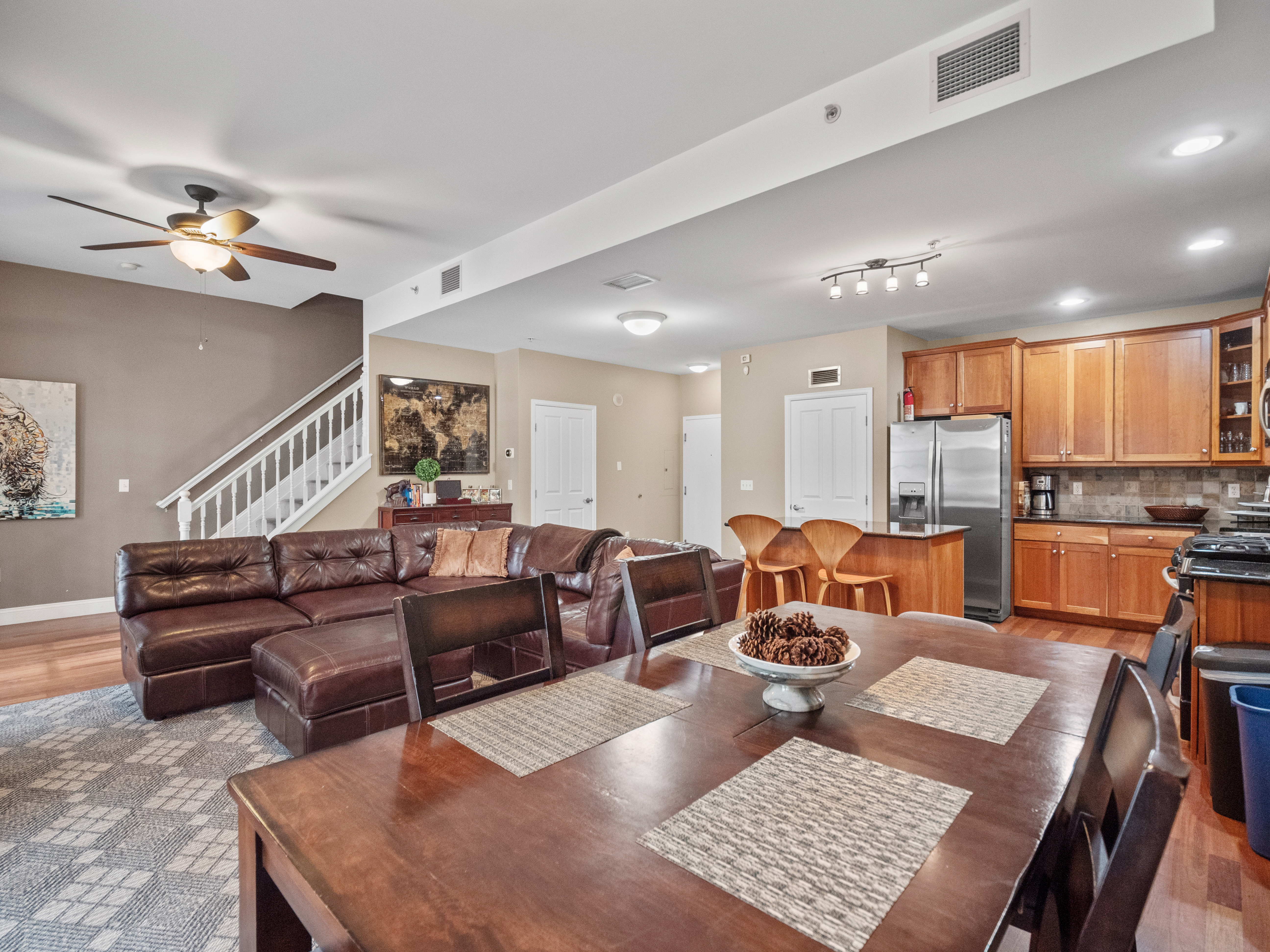 3Bed/3 Full Bath Condo in Uptown Neighborhood in North Capitol Hill, Denver