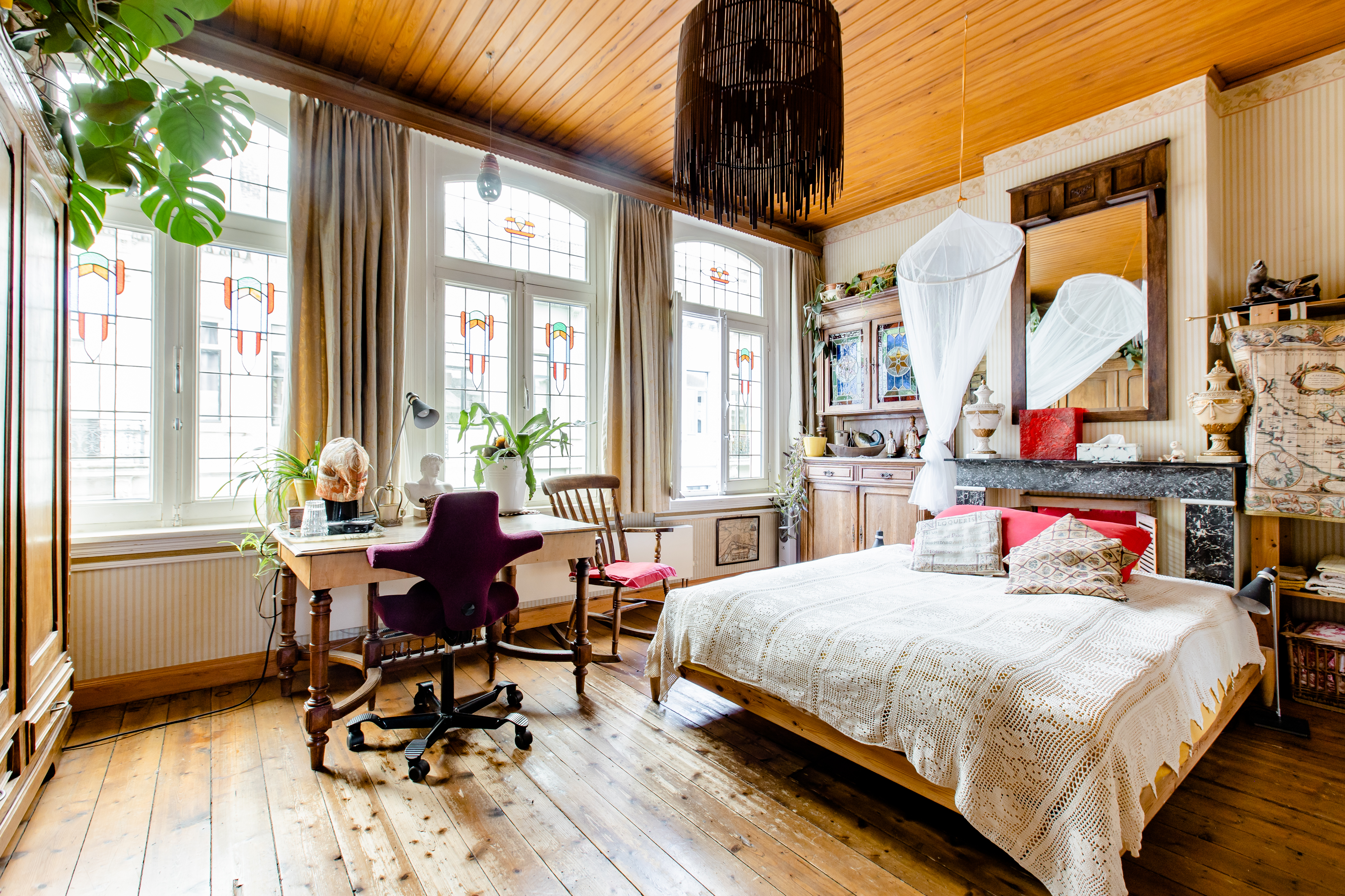 Book Lover's room near Station in Borgerhout Intra Muros Zuid, Antwerp