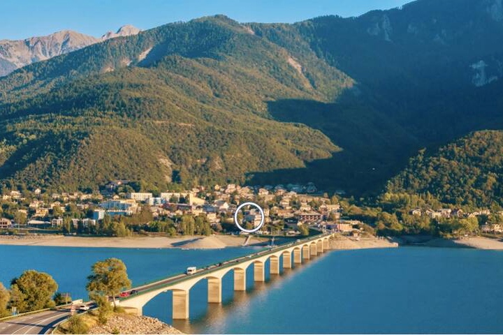 Apartment *** by the lake of Serre-Ponçon