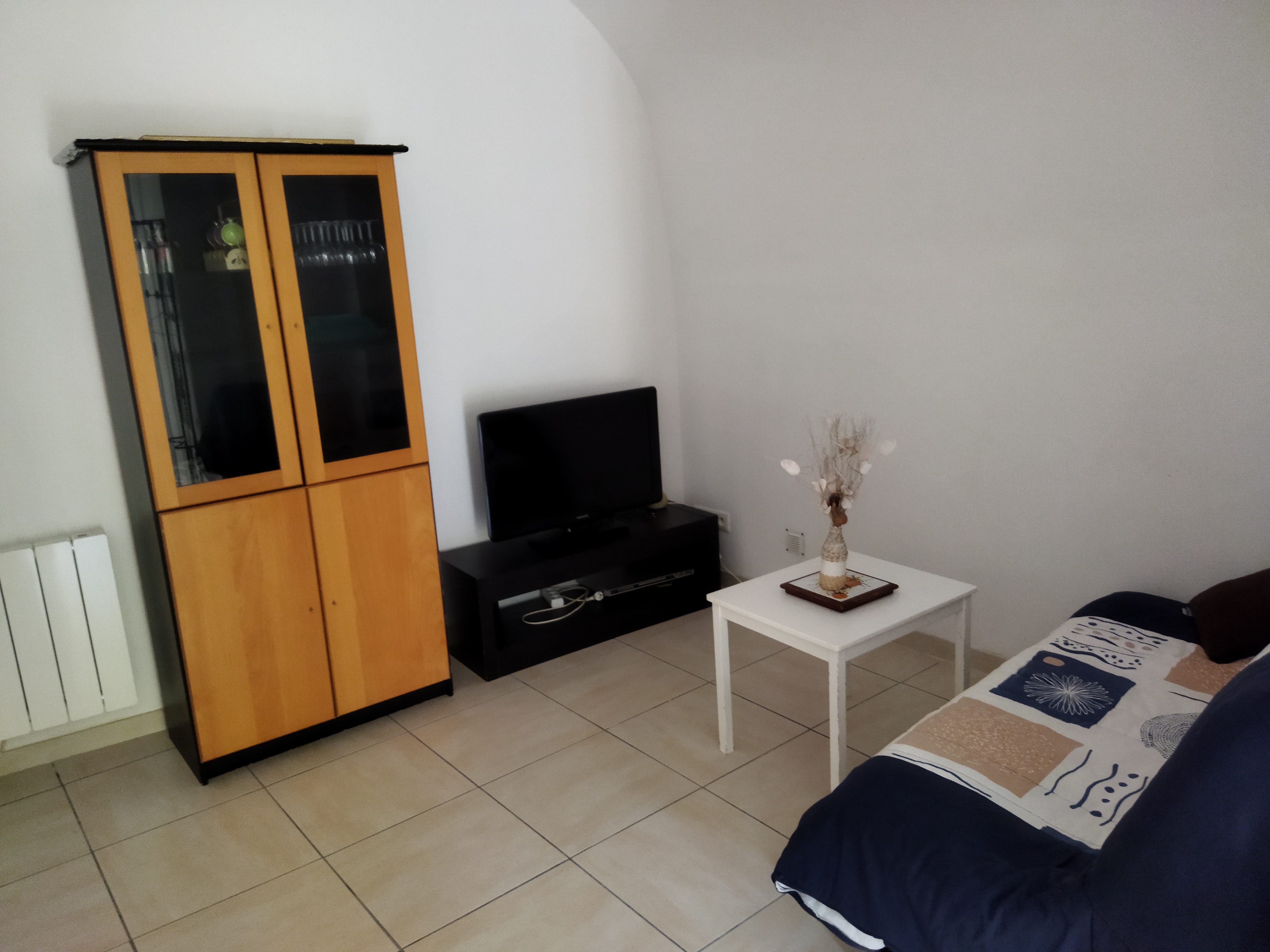 Studio rentals in a village house