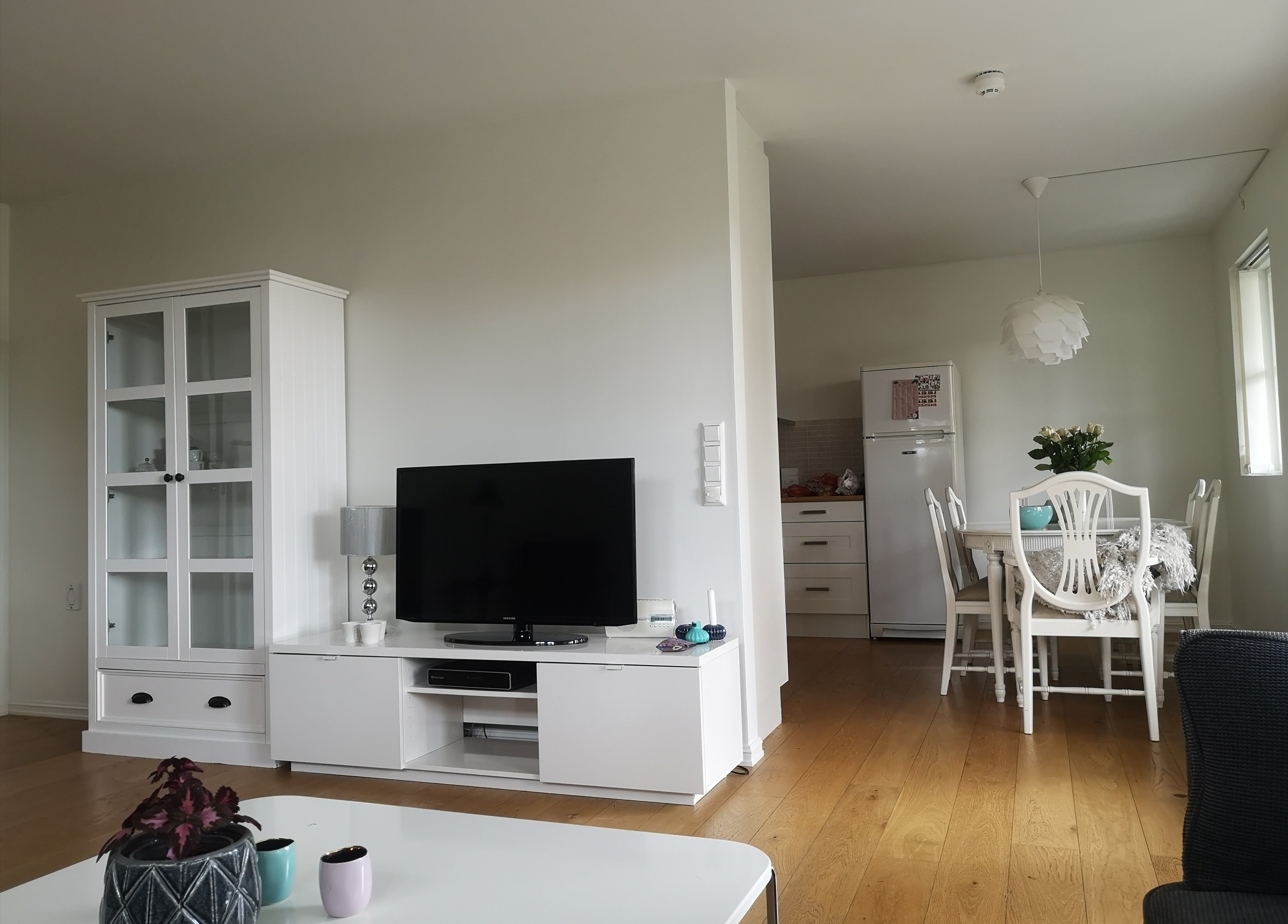 Modern downtown apartment. Close to water park and sea