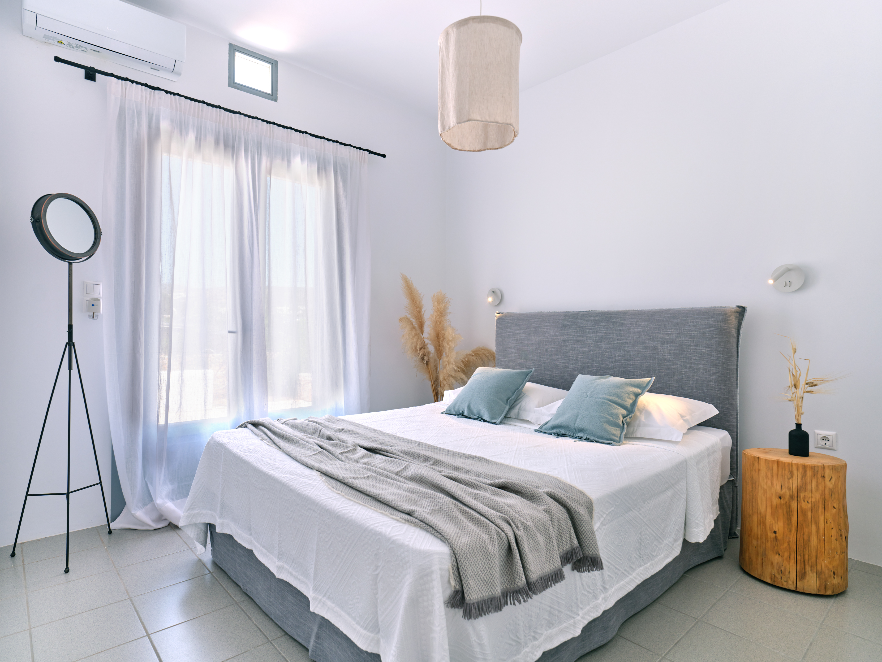 Popi's new house in Aliki