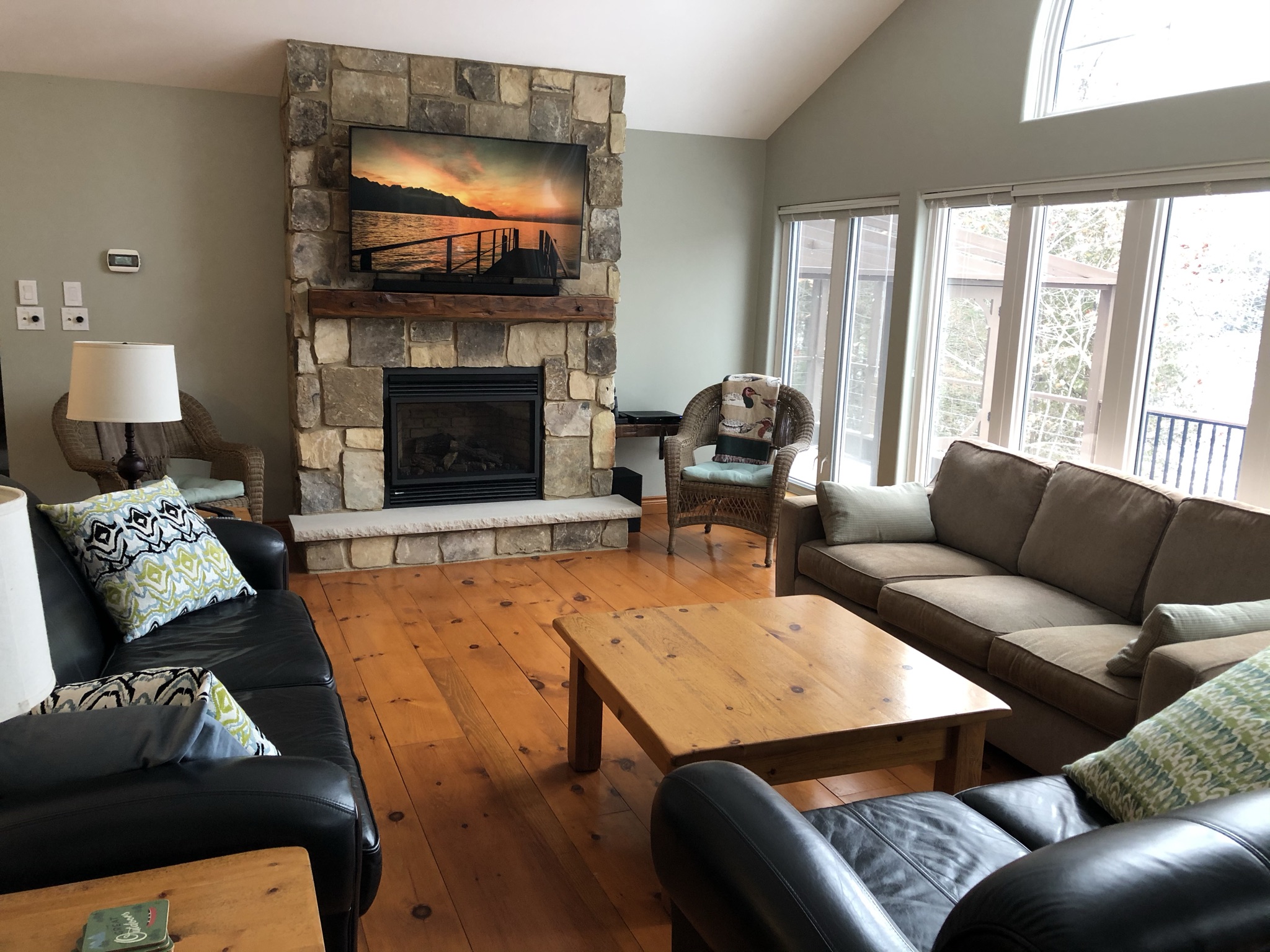 Beach Bay Cottage Halls Lake Cottages for Rent in Algonquin