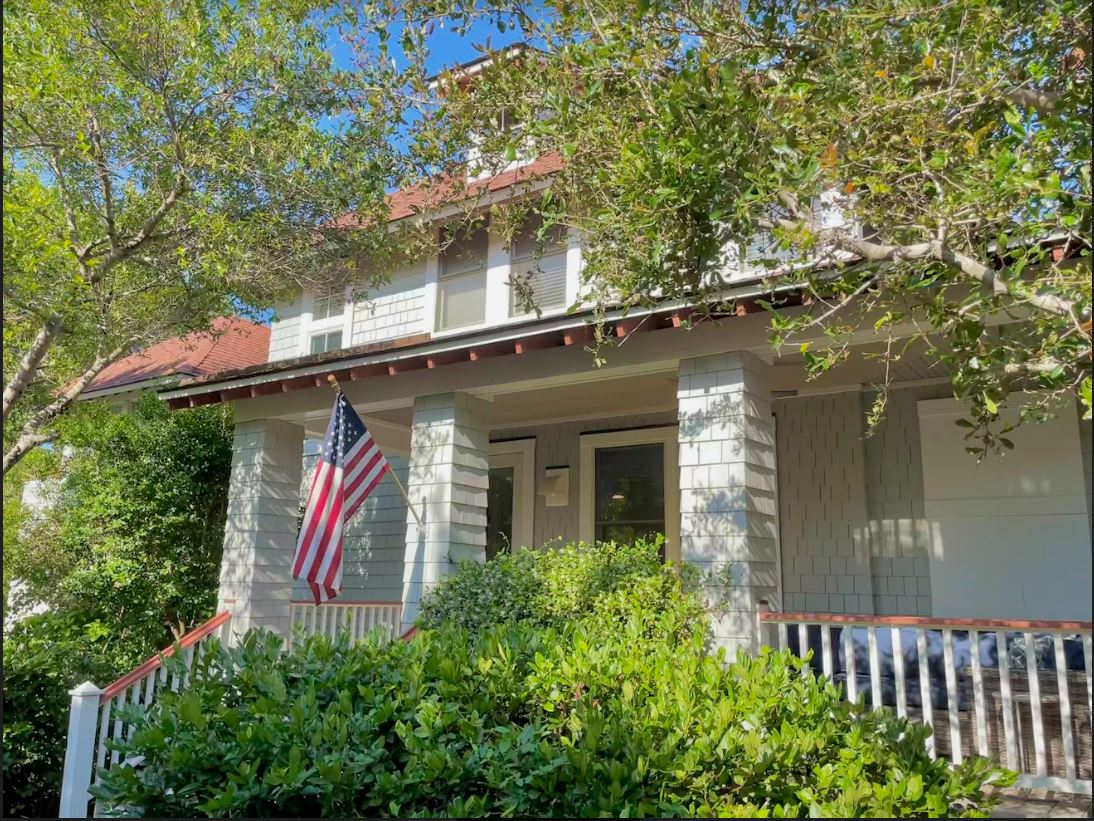 Renovated Bald Head Island cottage with 2 carts