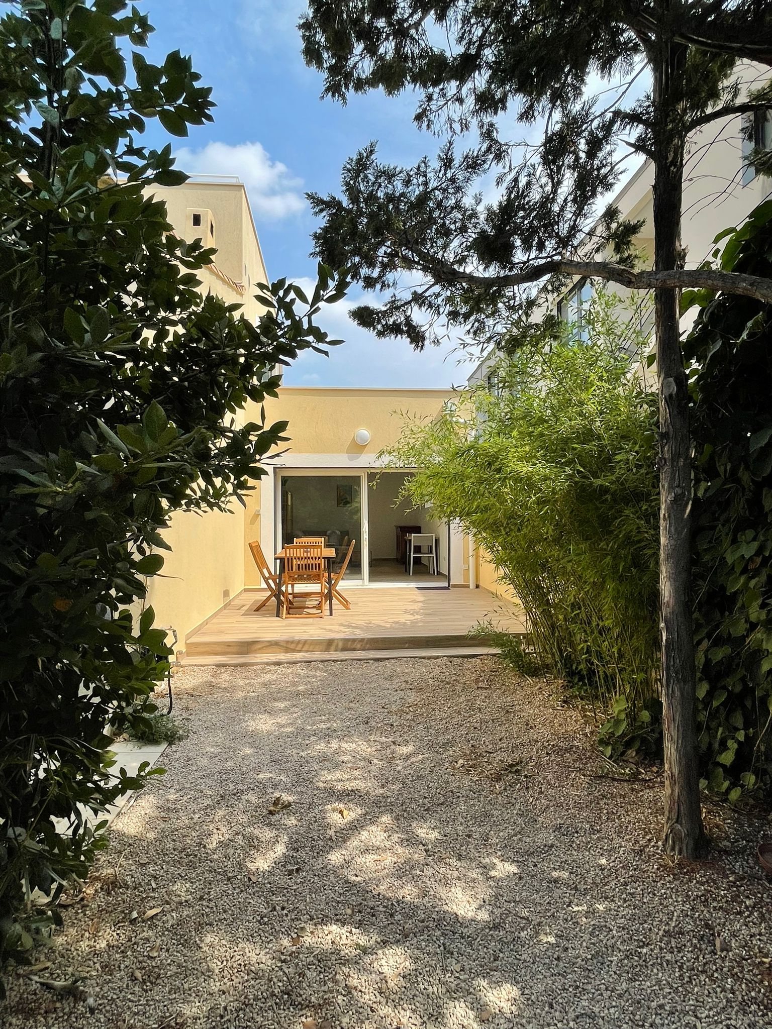 Large new studio in Carry le Rouet