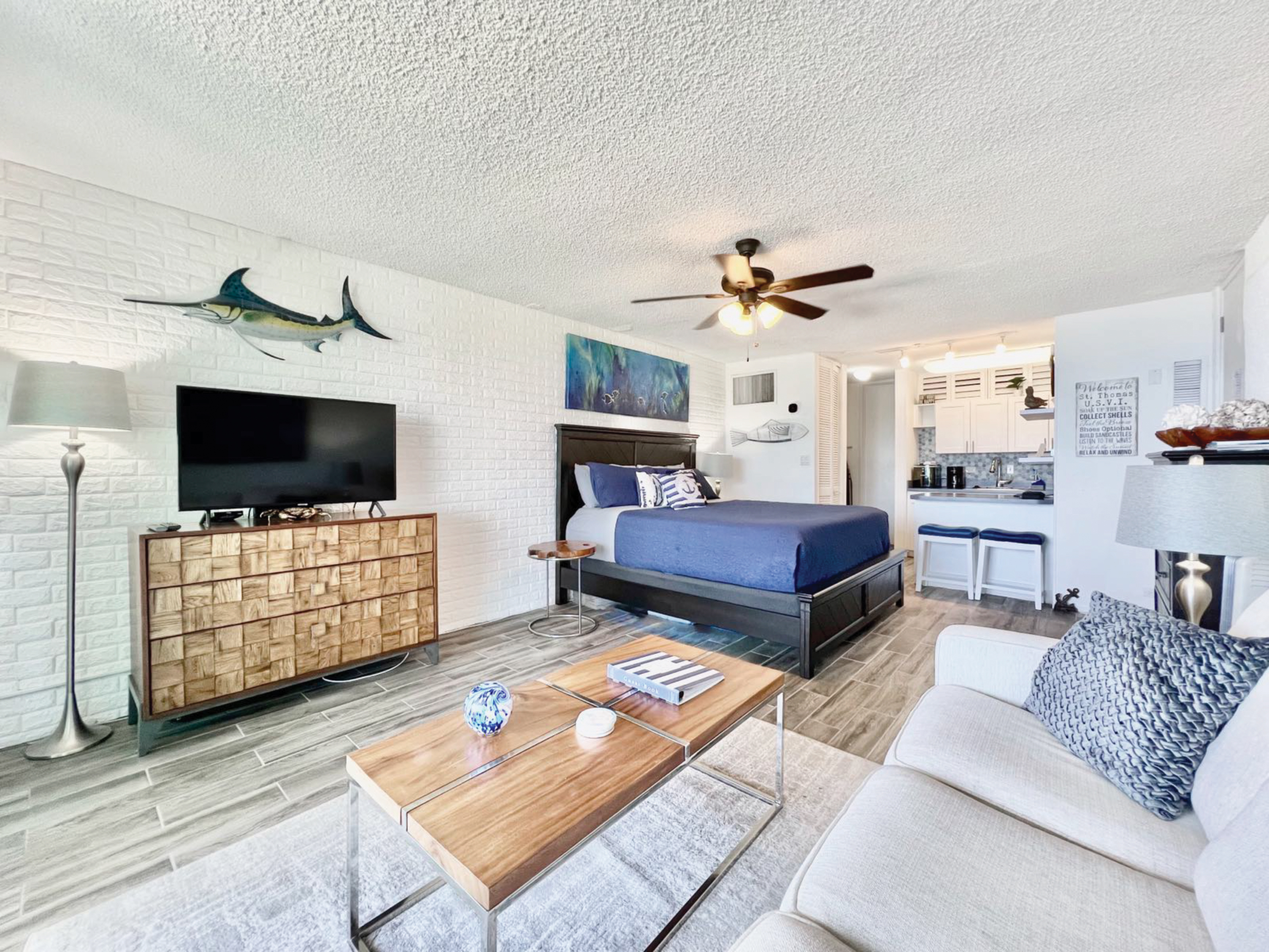 Spacious Studio Unit With Amazing Sunrises