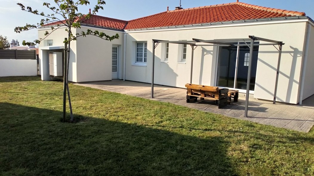 House 10kms from the beaches