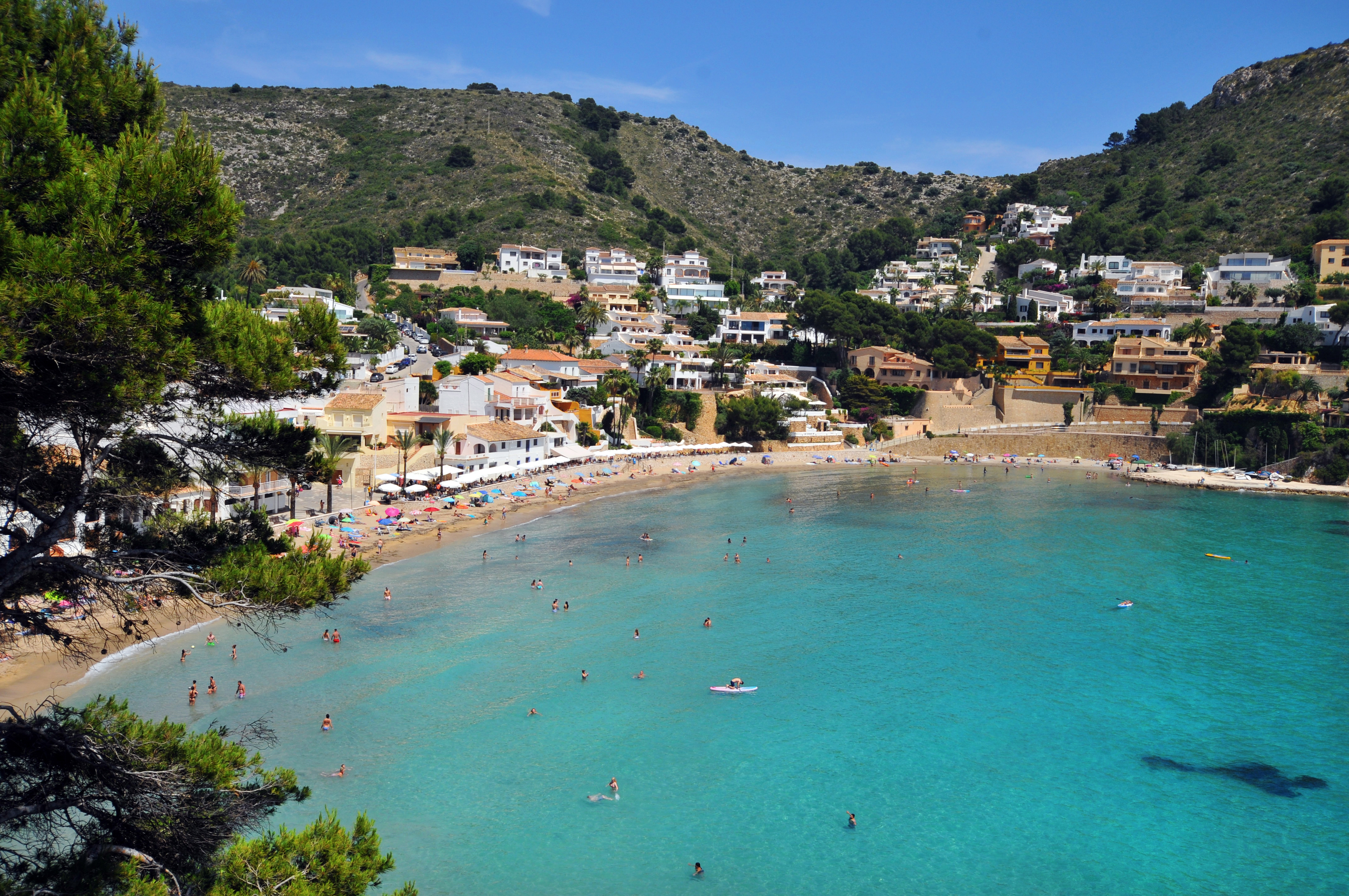 Tranquil 1-bedroom apartment with beautiful views