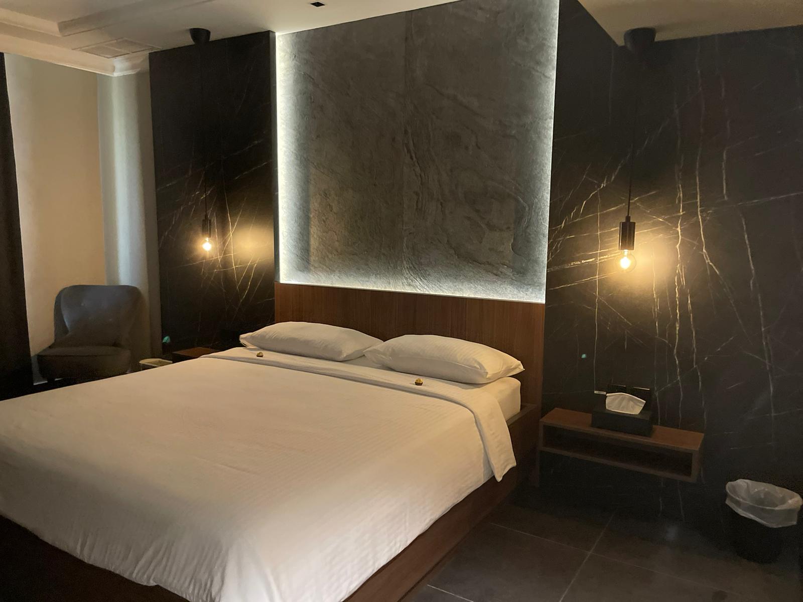 New Luxury, Private and Modern, Dev 1