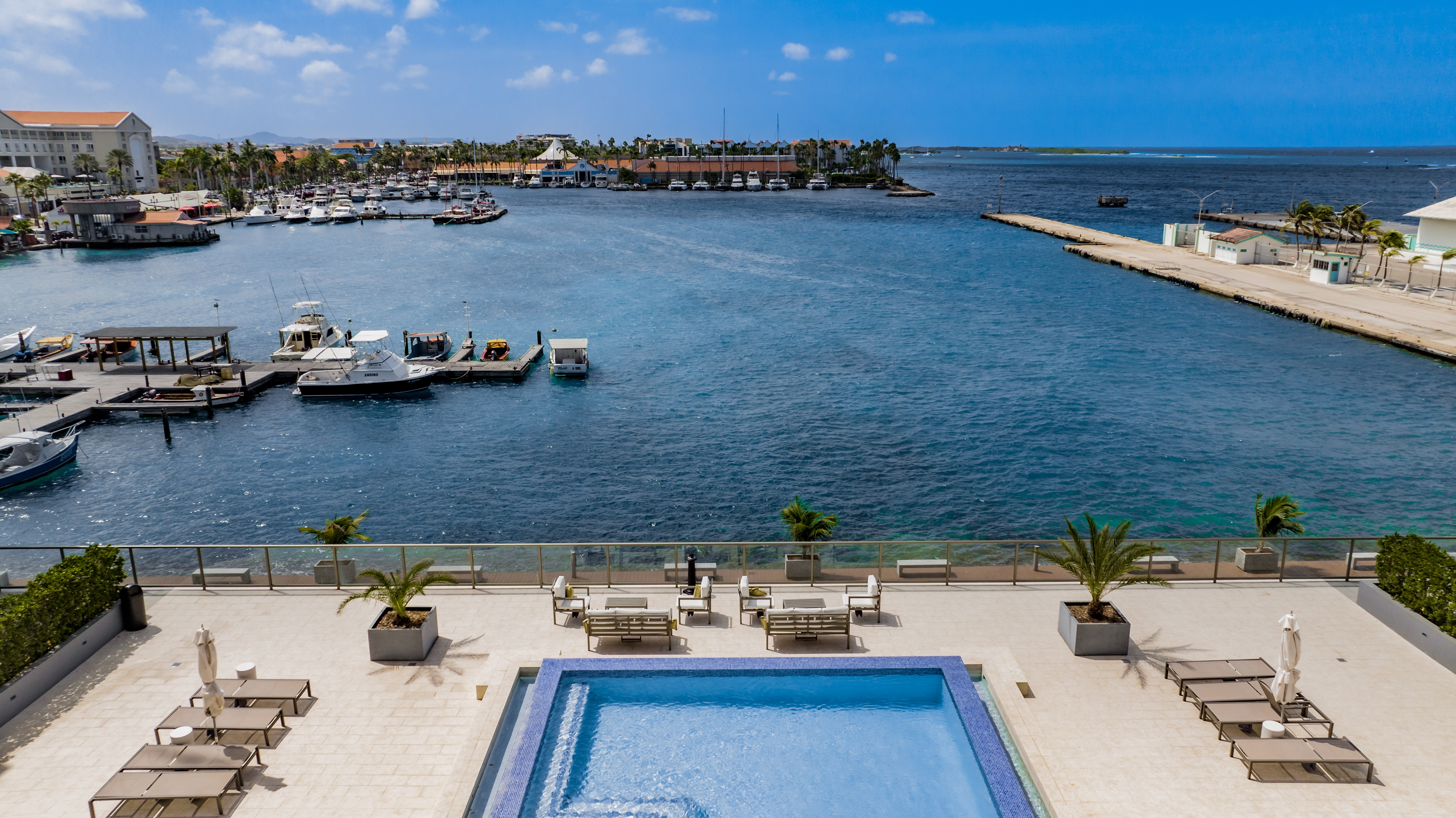Chic 2BR/2BA Aruba Condo with Stunning Ocean View