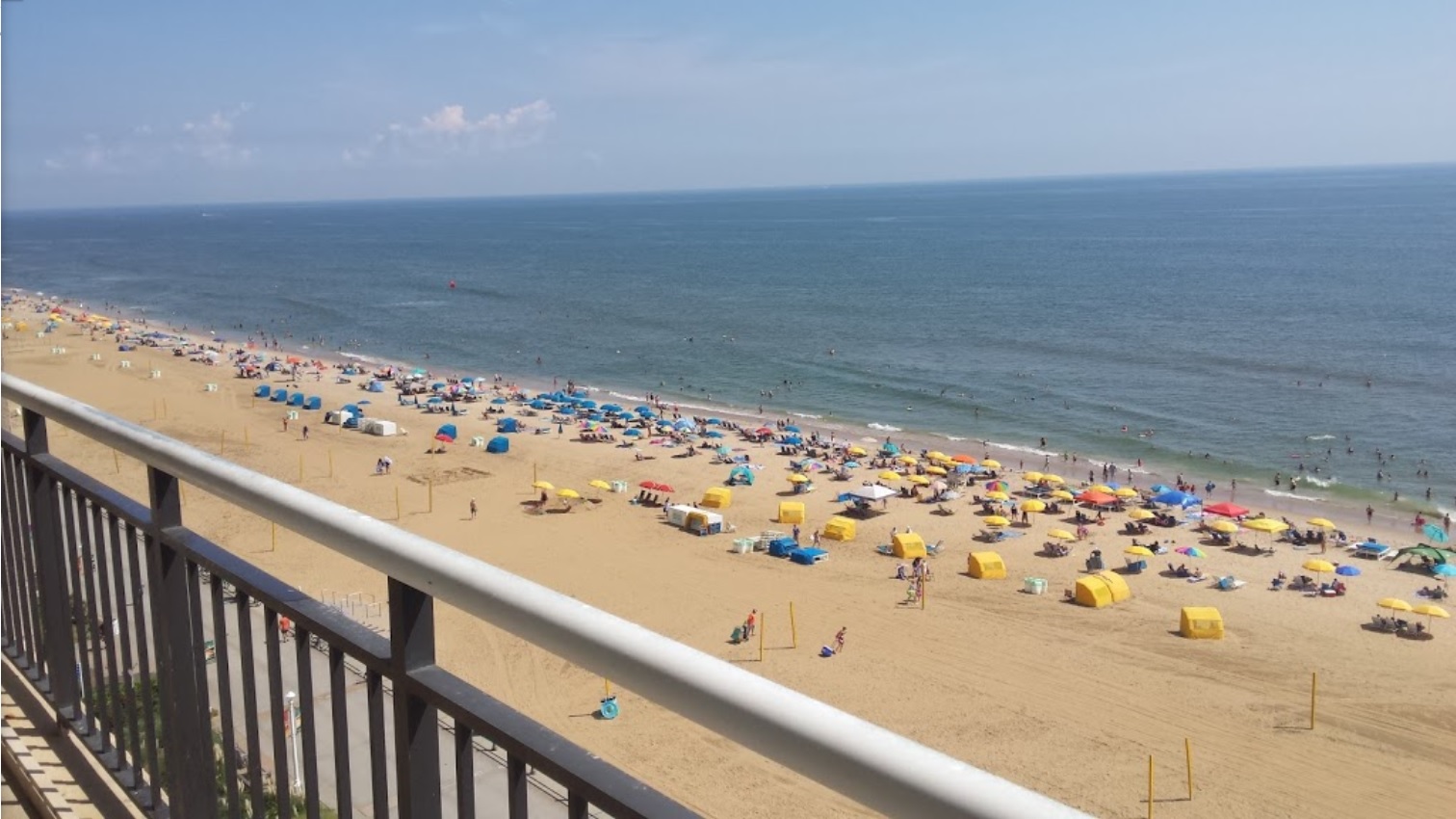 Four Sails Oceanfront & City View Balconies! Condominiums for Rent