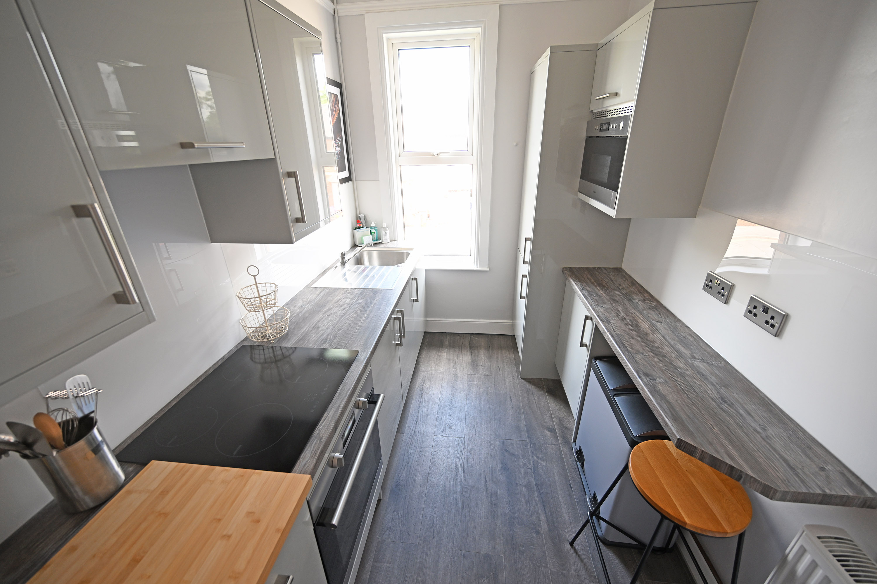 The Hathaway's Town Centre House. Houses for Rent in Warwickshire