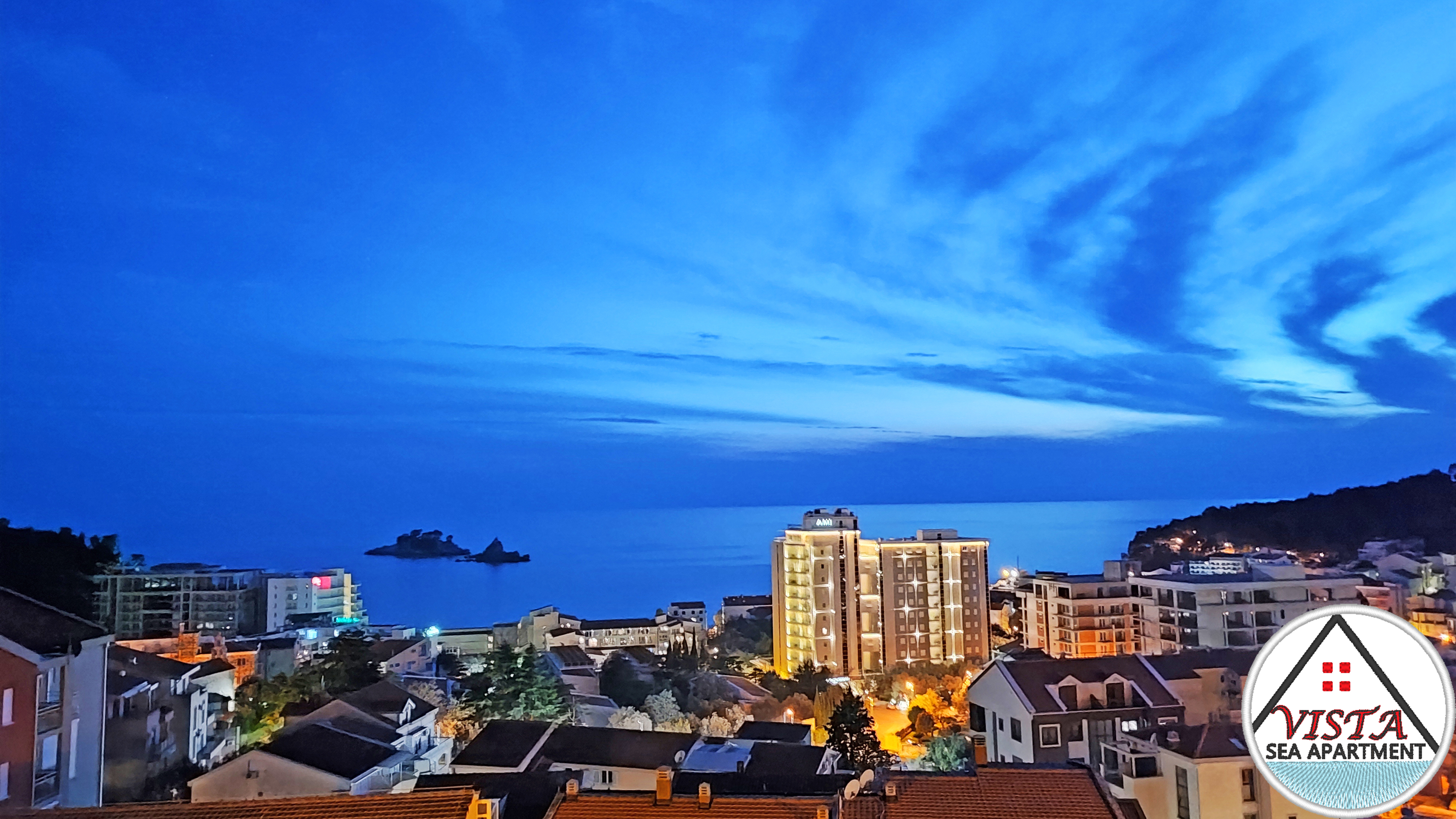 Vista Sea ~ comfy, private APT w/ AMZ horizon view
