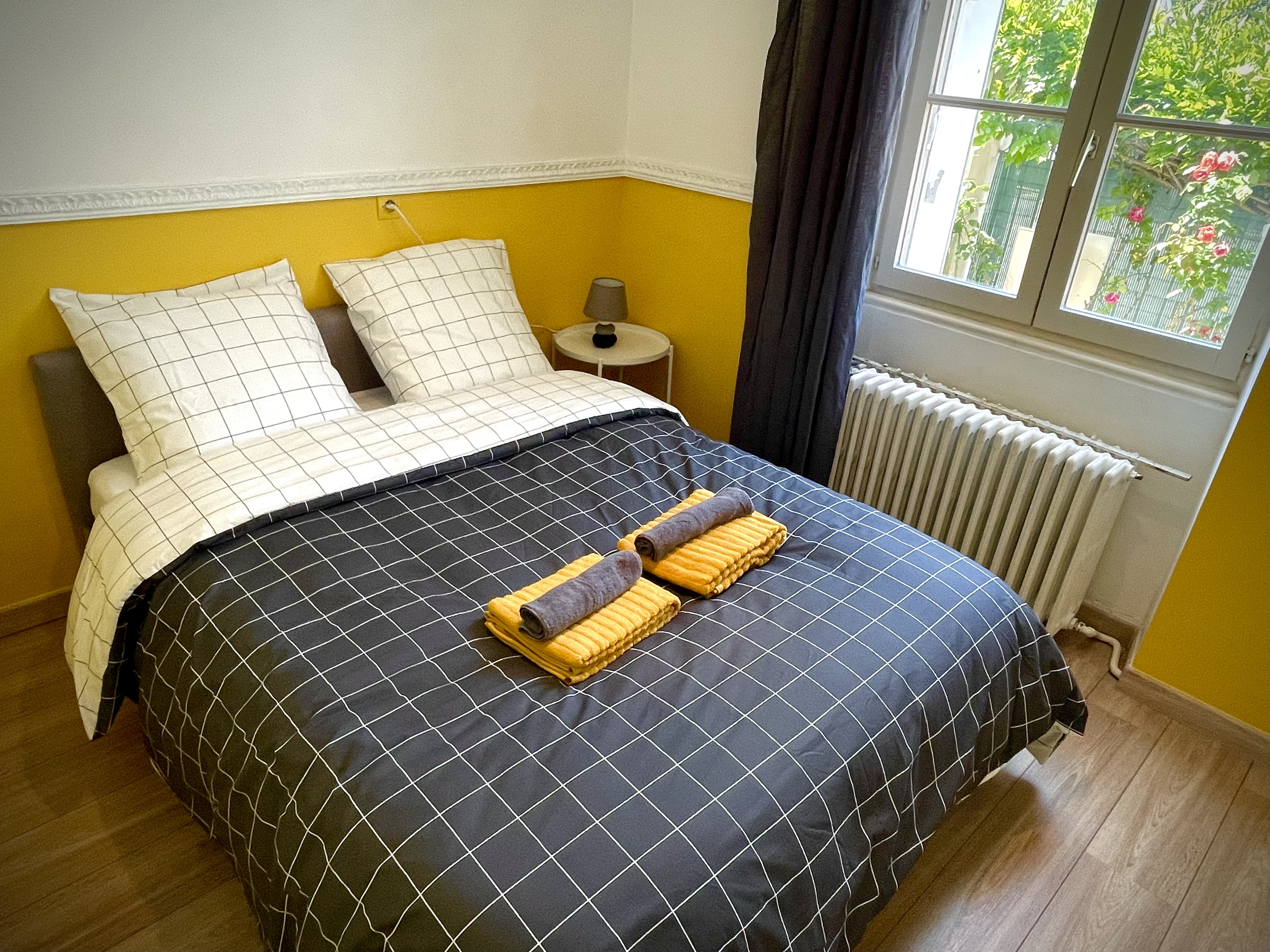 Apartment attached to the train station in the heart of the city