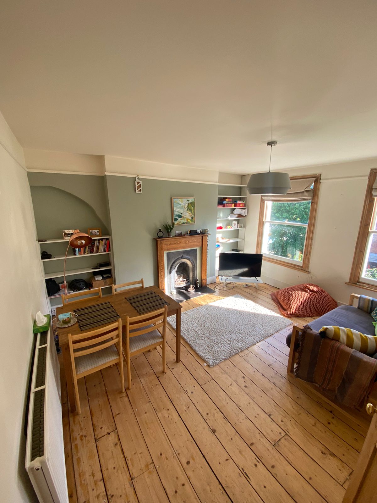 Bright double bedroom in spacious brixton flat Condominiums for Rent