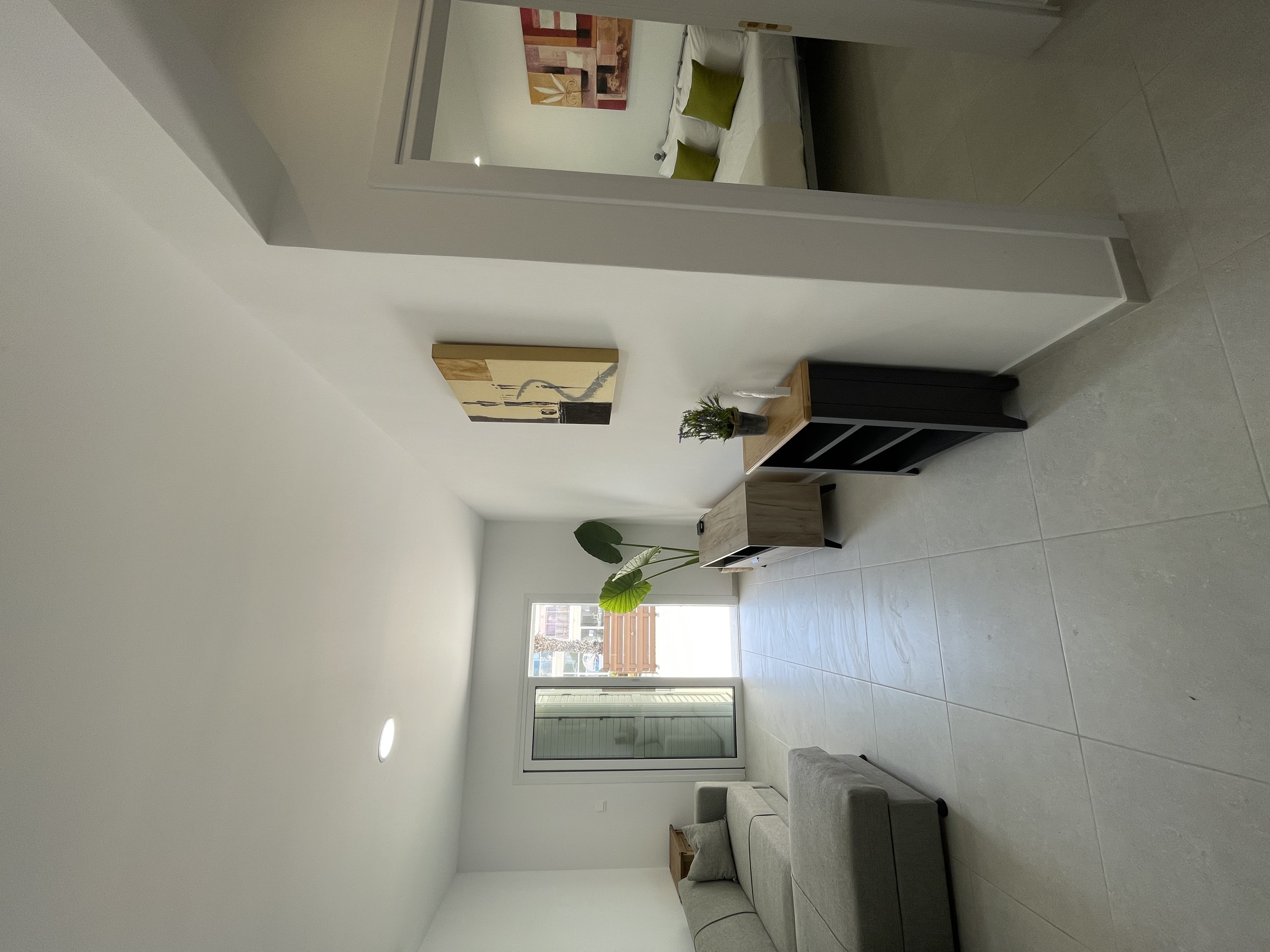 Lovely 2-bedroom apartment, newly renovated