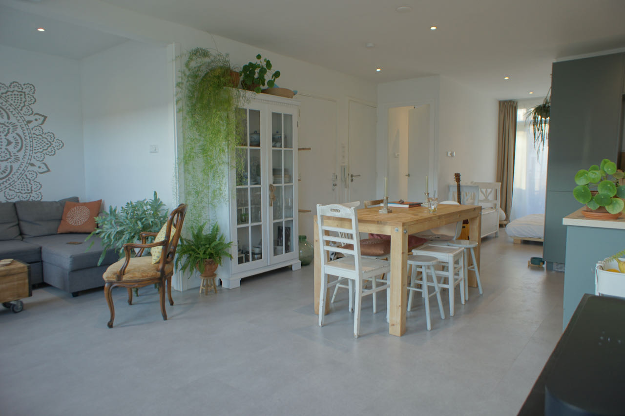 Modern, bright apartment for cat lovers! — Amsterdam stay