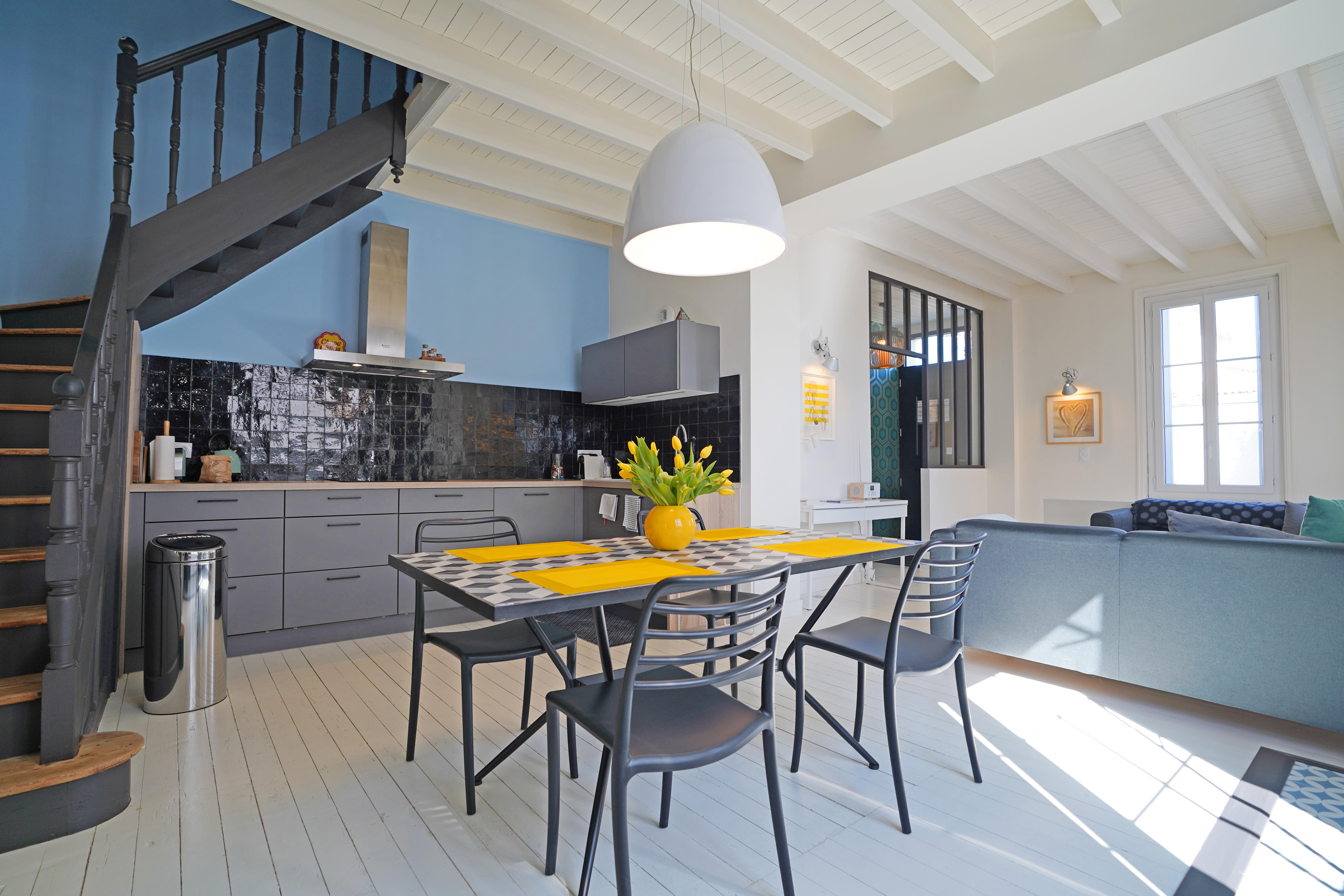 Elegant townhouse close to the beach.