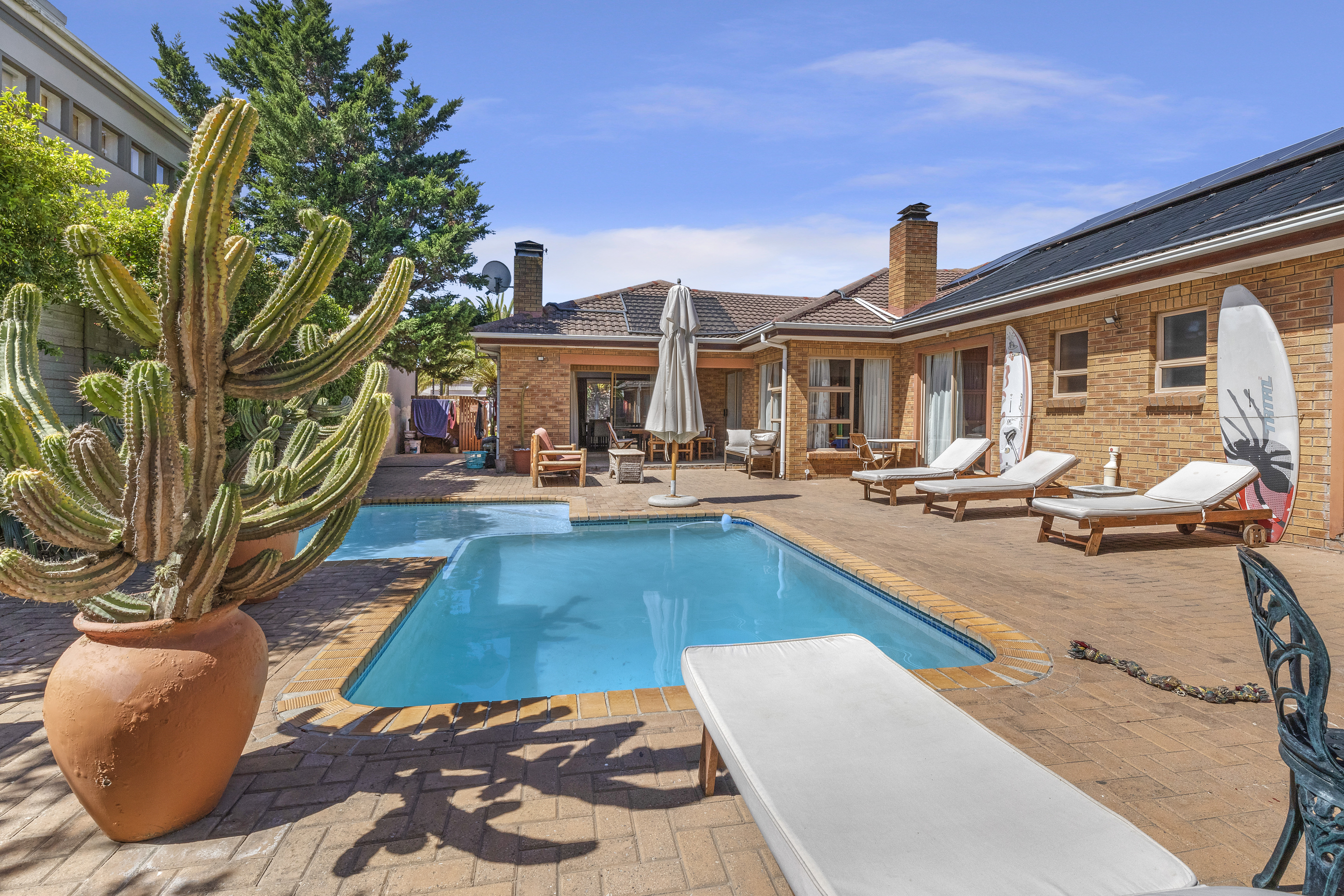 Self catering 3 bedrooms 3 bathrooms in Ward 4, Cape Town