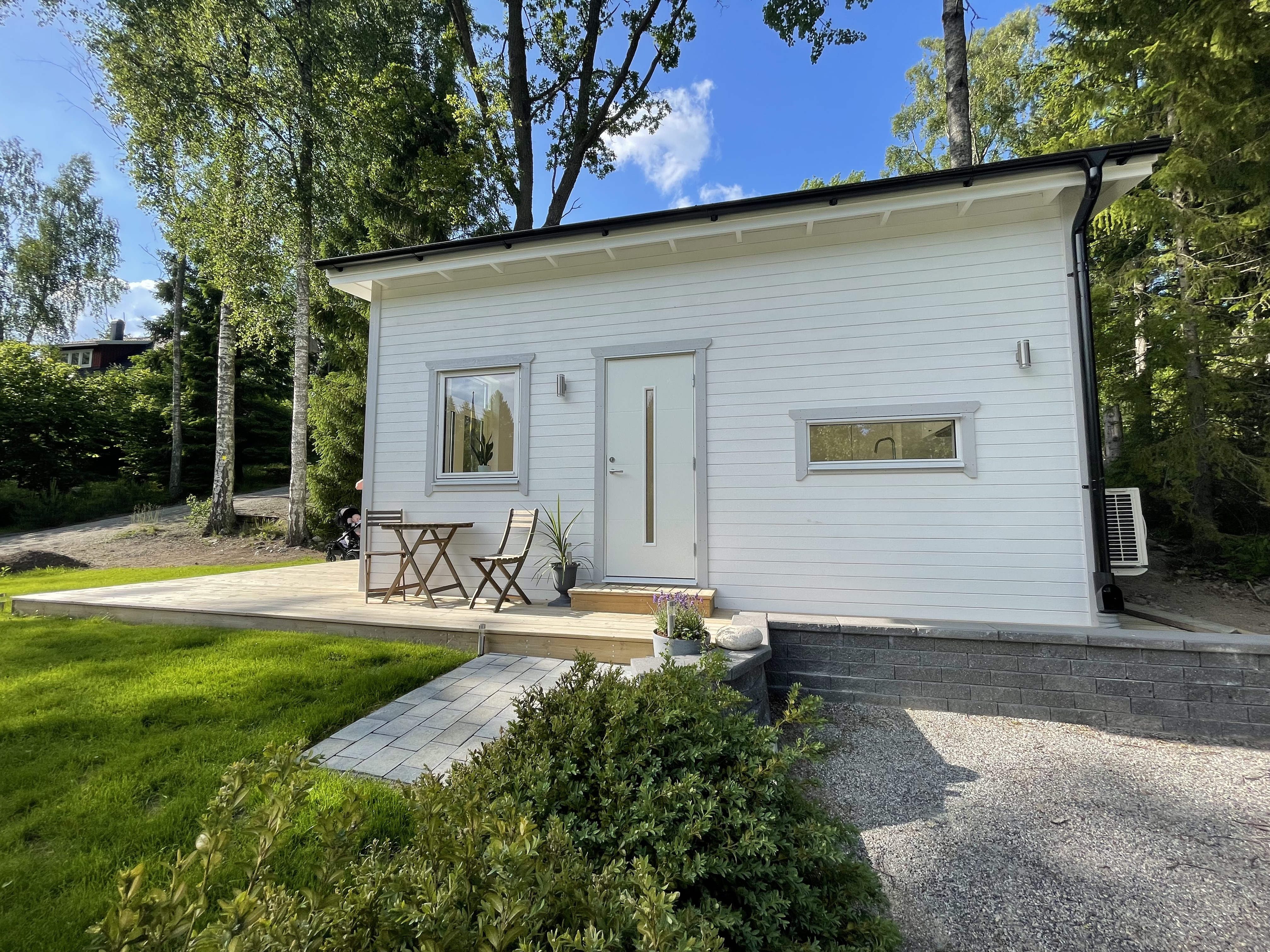Newly built attefall house in Stockholm archipelago
