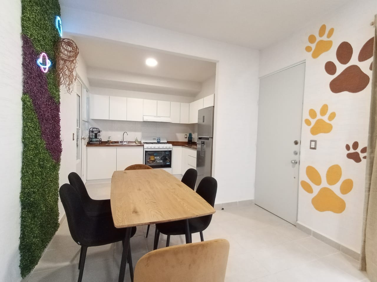 Well-equiped 3-bedroom condo close to Maya Train