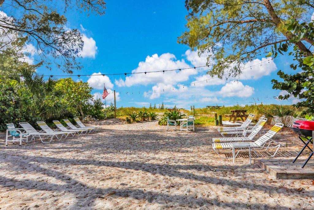 Anzug mit 1 Schlafzimmer! Wunderschöner STRAND - Airbnb