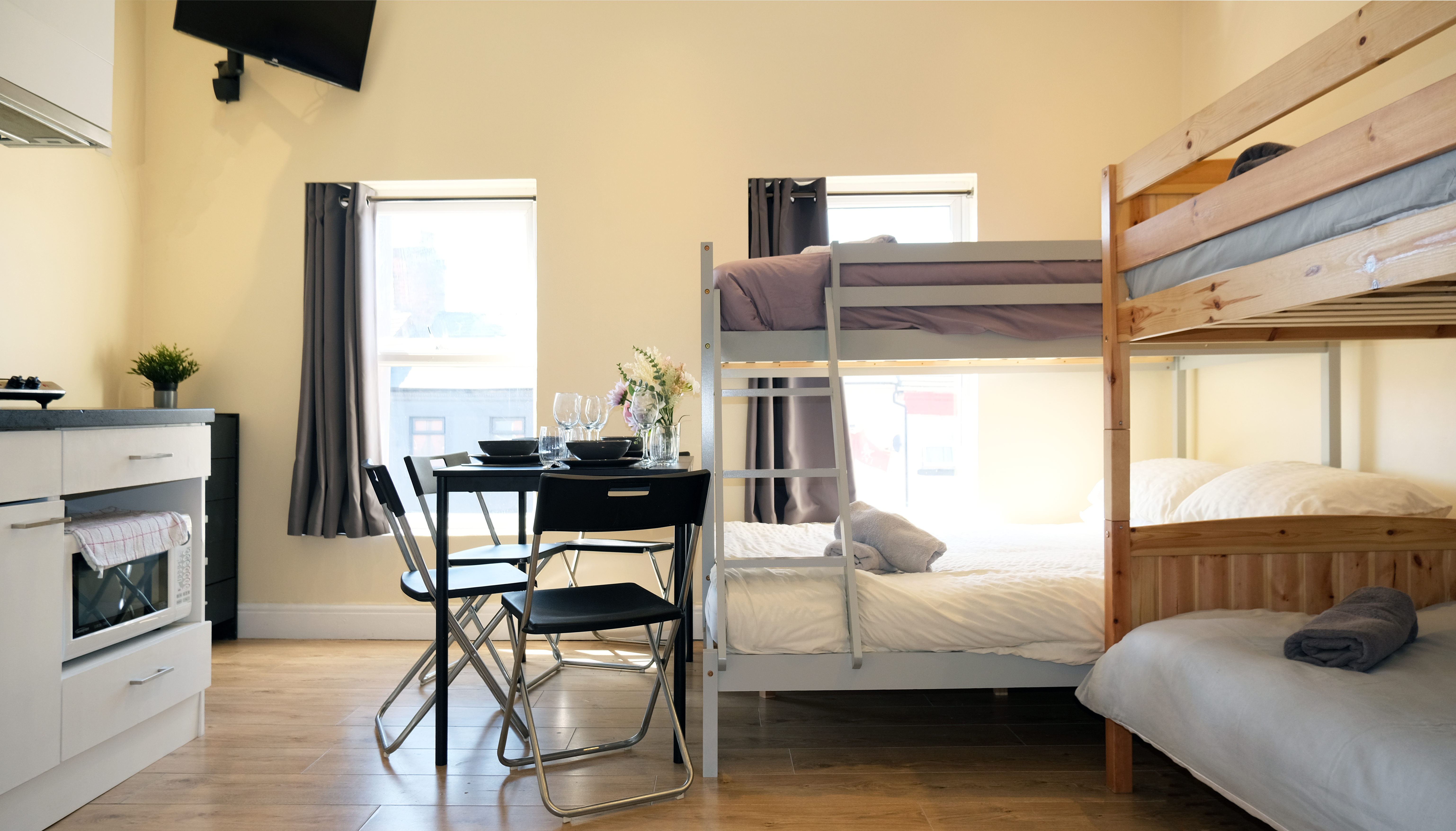 Entire flat in Anfield, 300m from LFC stadium.