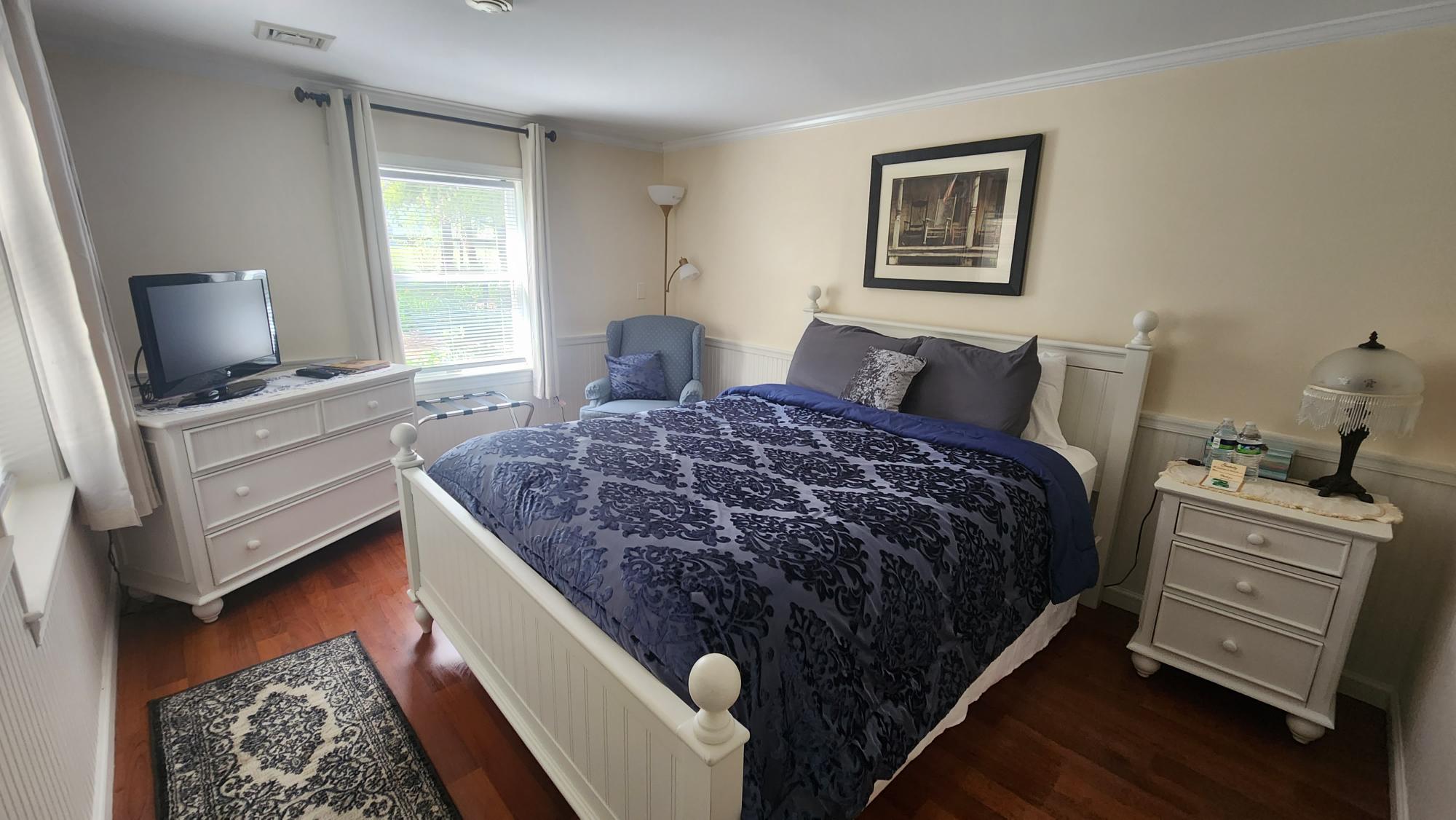 Pet-Friendly, Quiet B&B w/Queen Bed & Free Parking