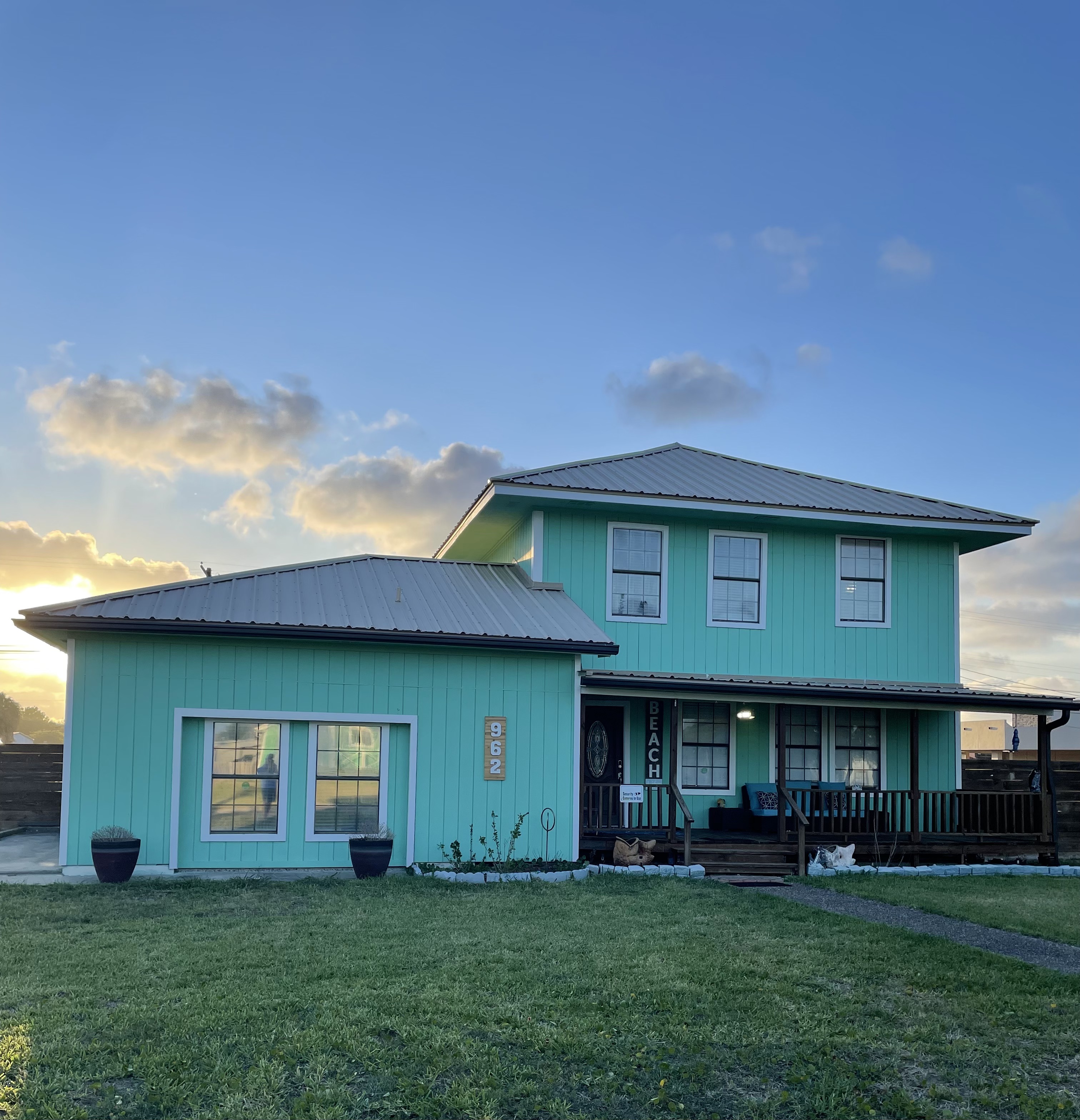 Marlin Manor 2-Story Family & Fishermen Hangout