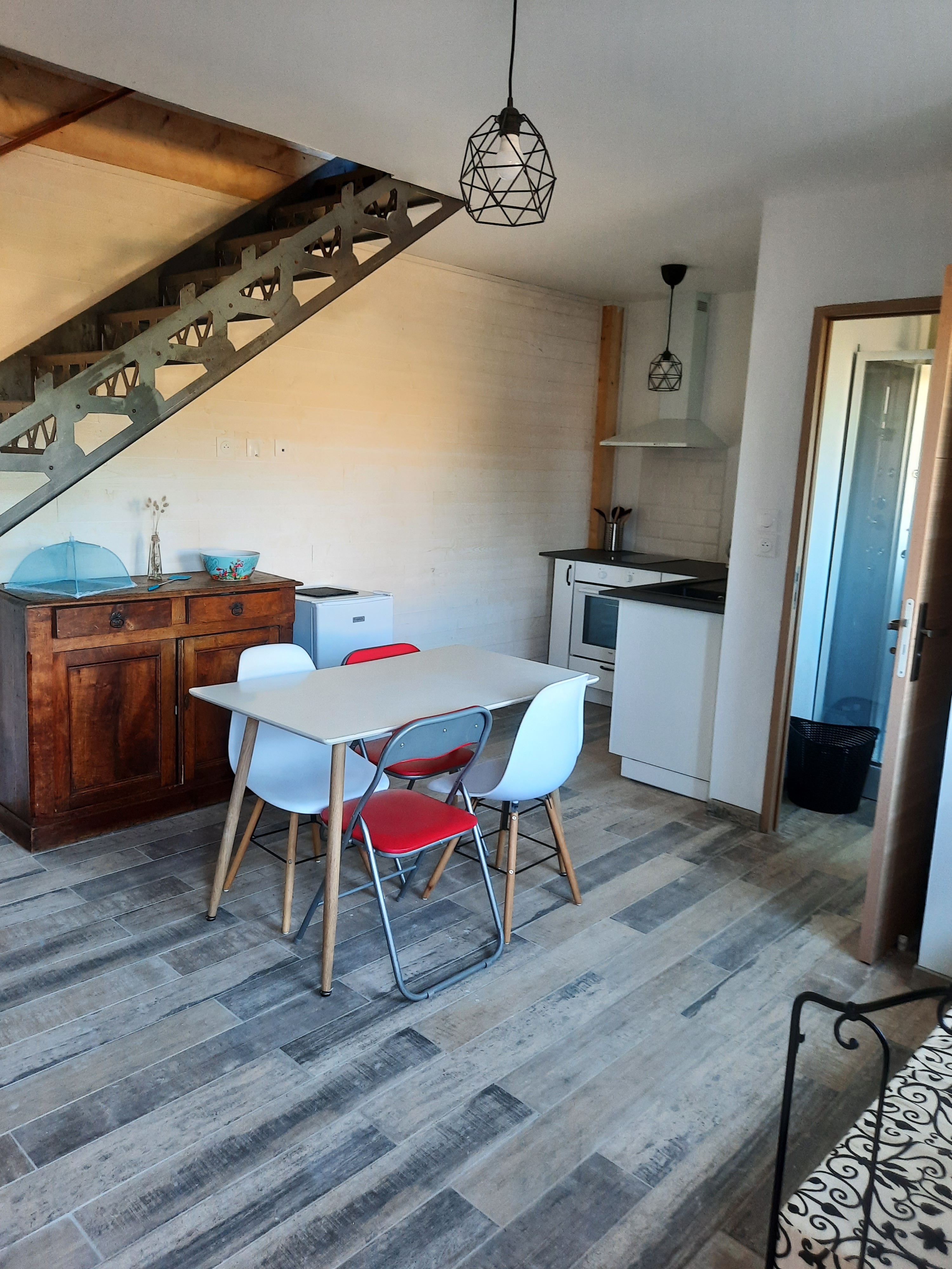 Charming Duplex with terrace 5 min from the beach