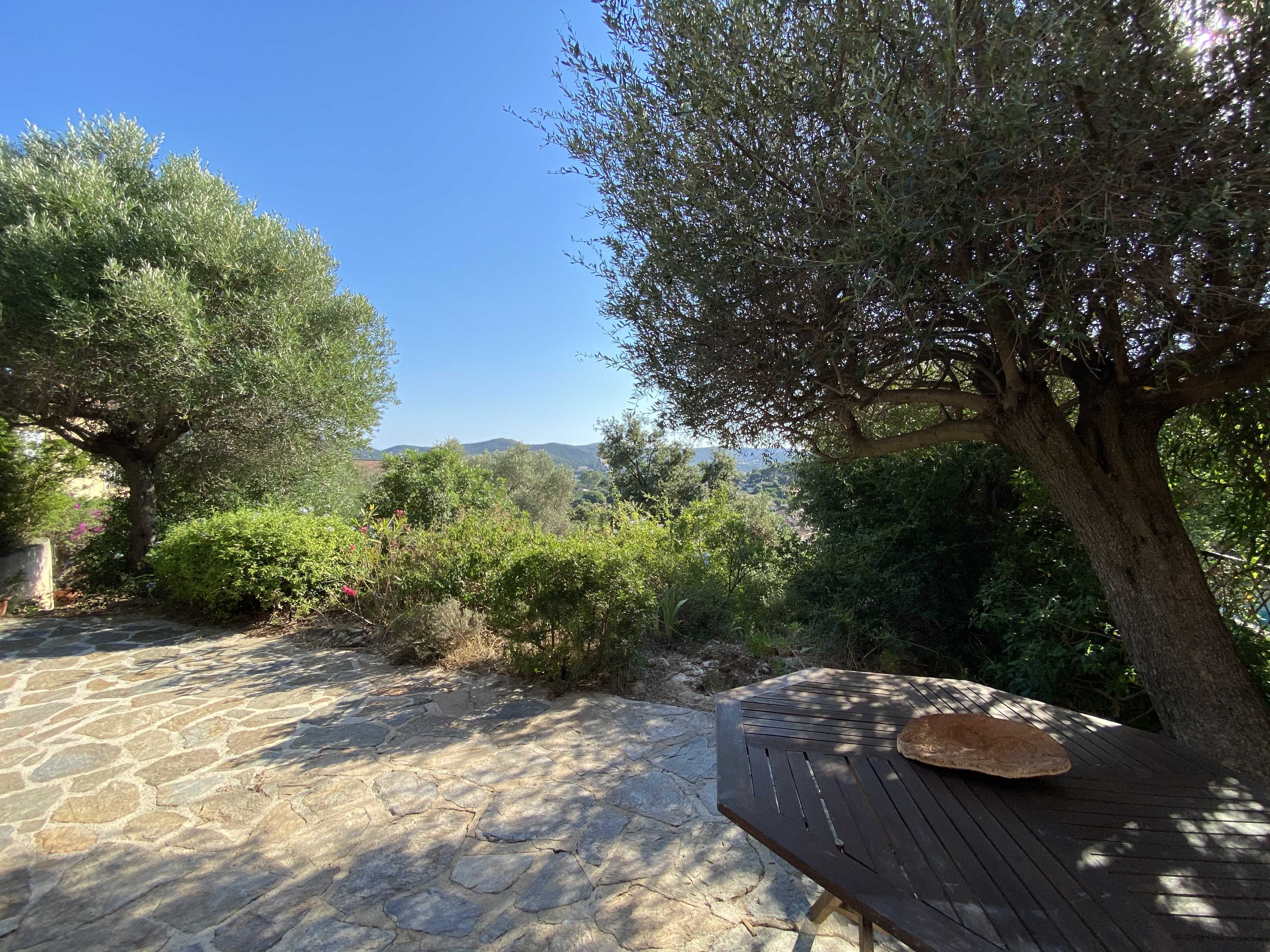 L'Olivier: Appartement-Pk-Jardin Pin de Bormes