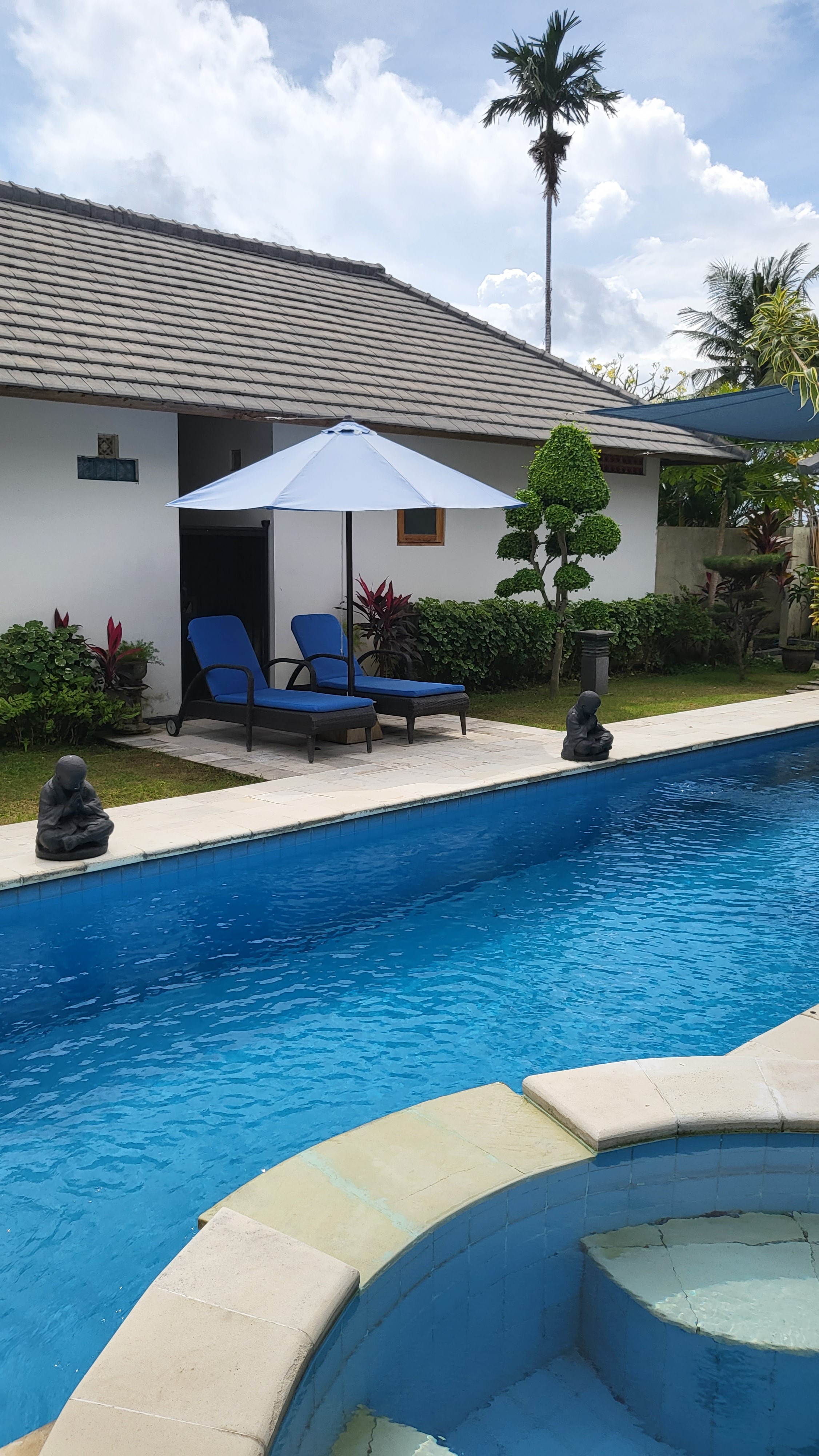 3 Bedroom double story villa with large private po