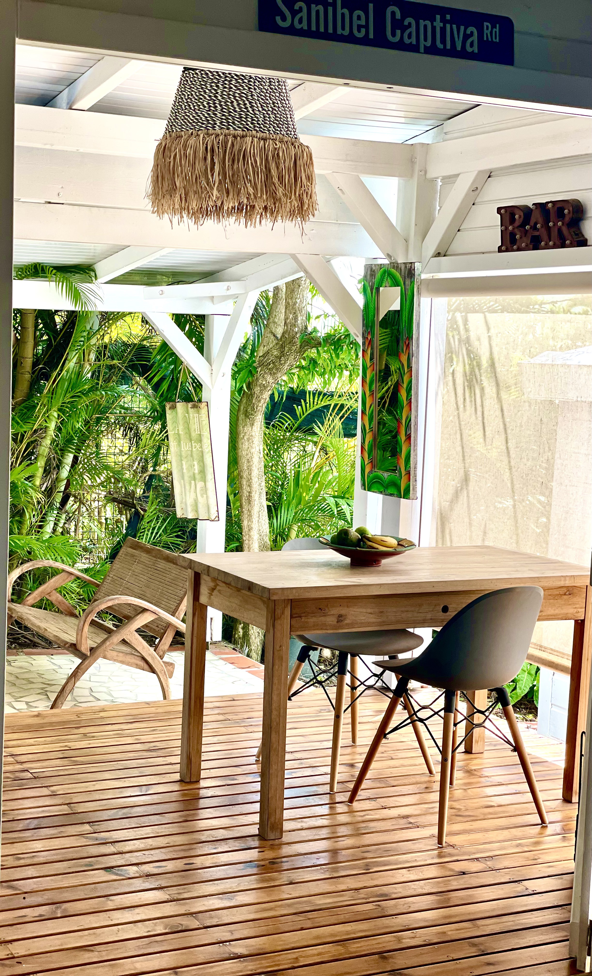 Charming colorful bungalow