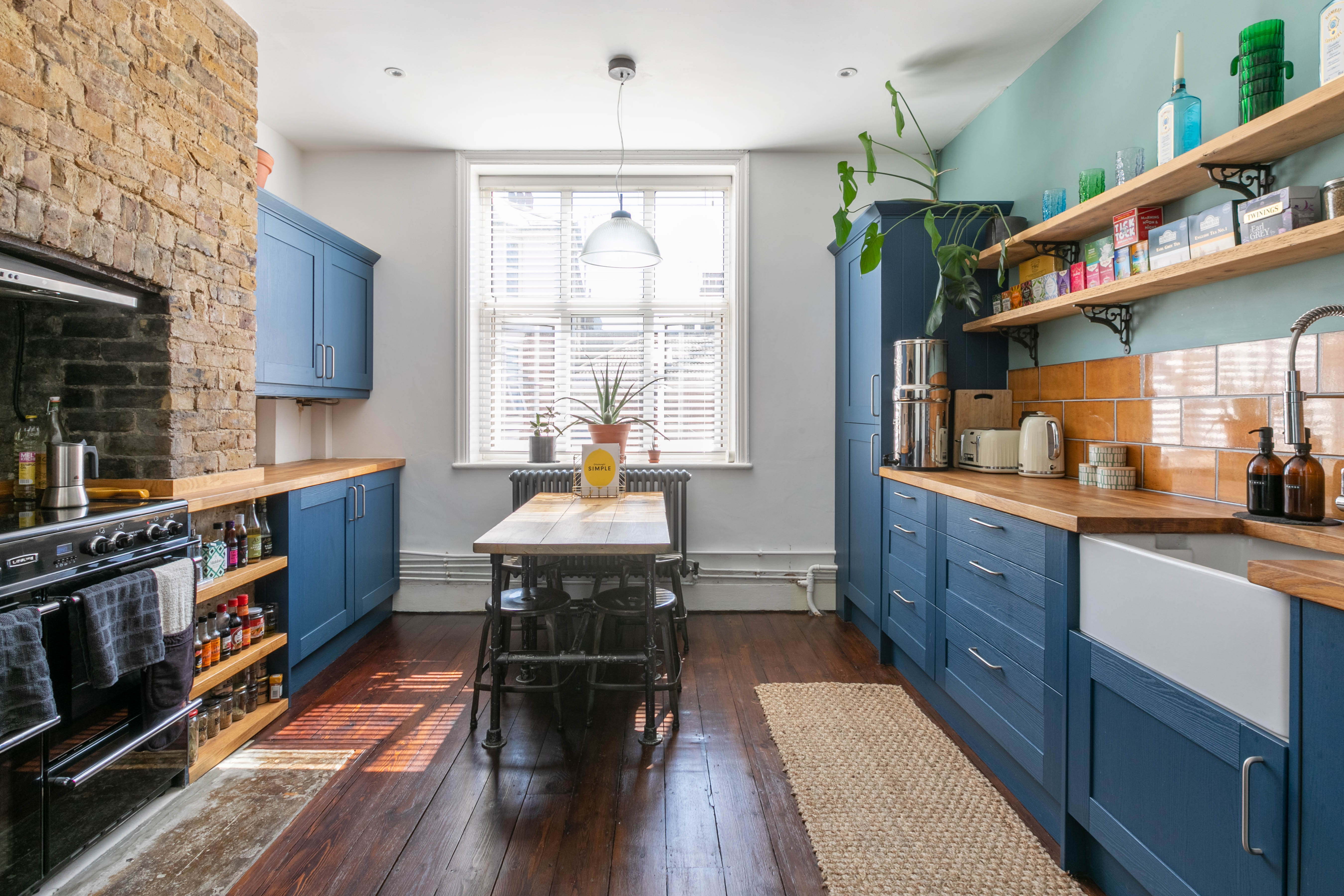 Luxury Cliftonville apartment 5 mins to sea!