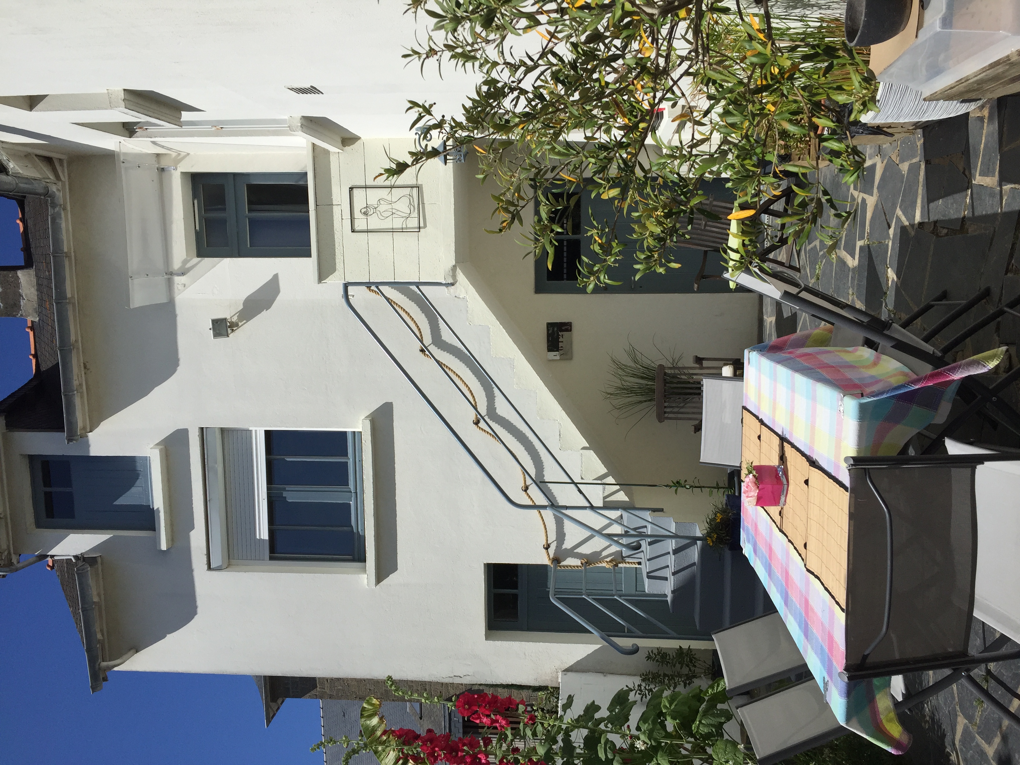 Independent apartment