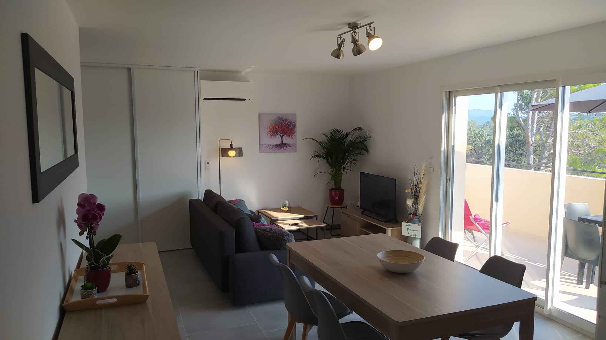 Charming bright 2 rooms