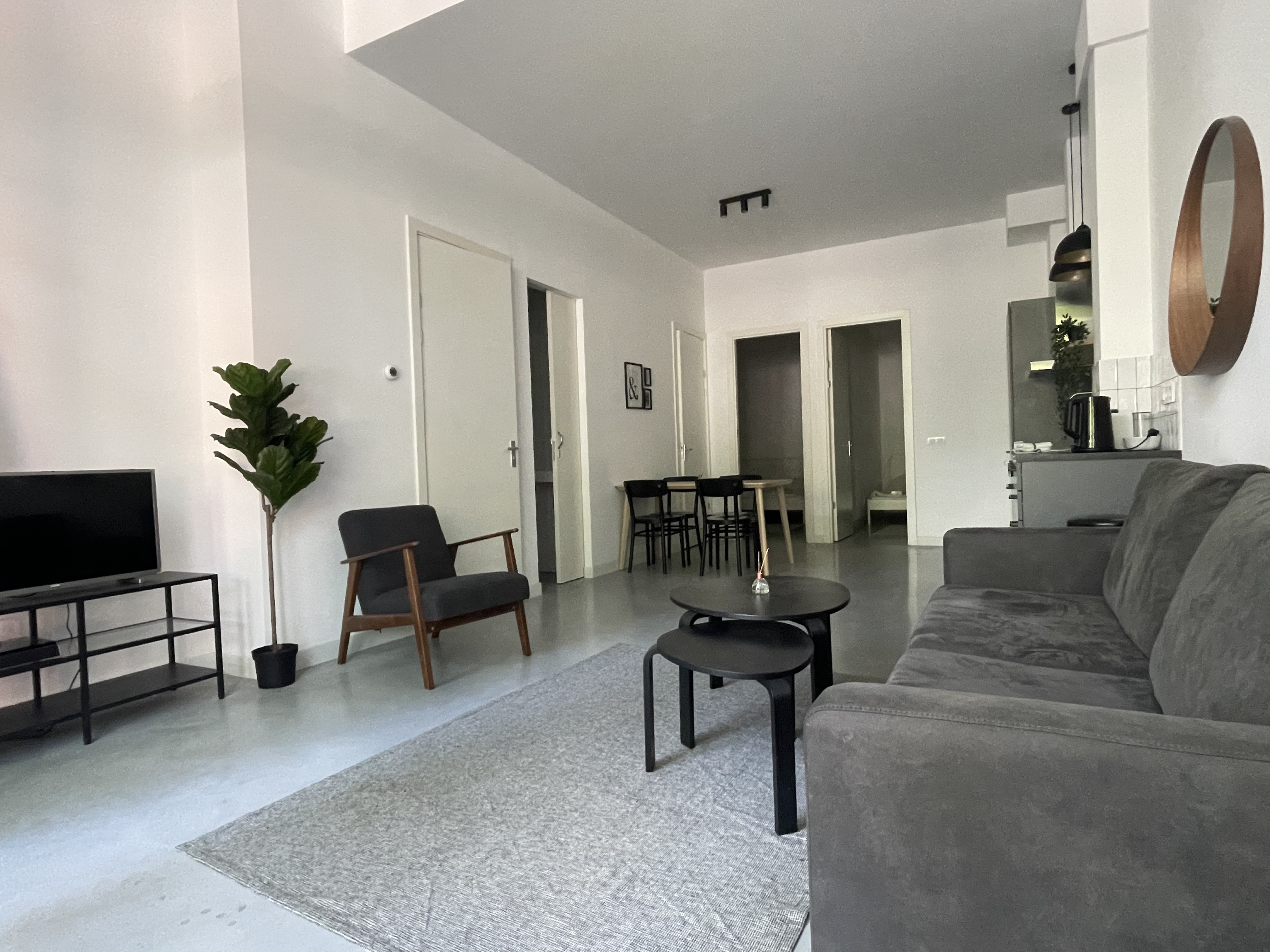 Stylish 2 Bedroom Serviced Apartment 65m2 -LK22D- — Rotterdam stay