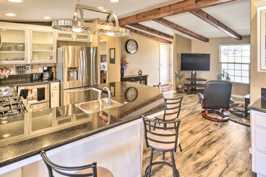 New!! Amazing river and mountain deck view home!!!