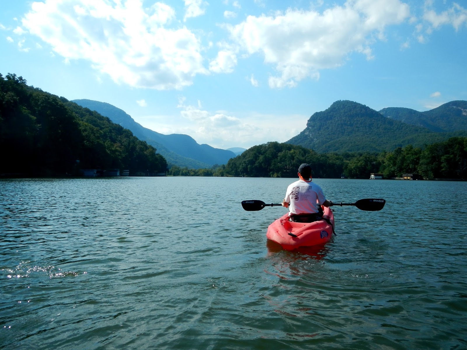 Nueva cabaña alegre de 4 dormitorios con chimenea interior - Airbnb