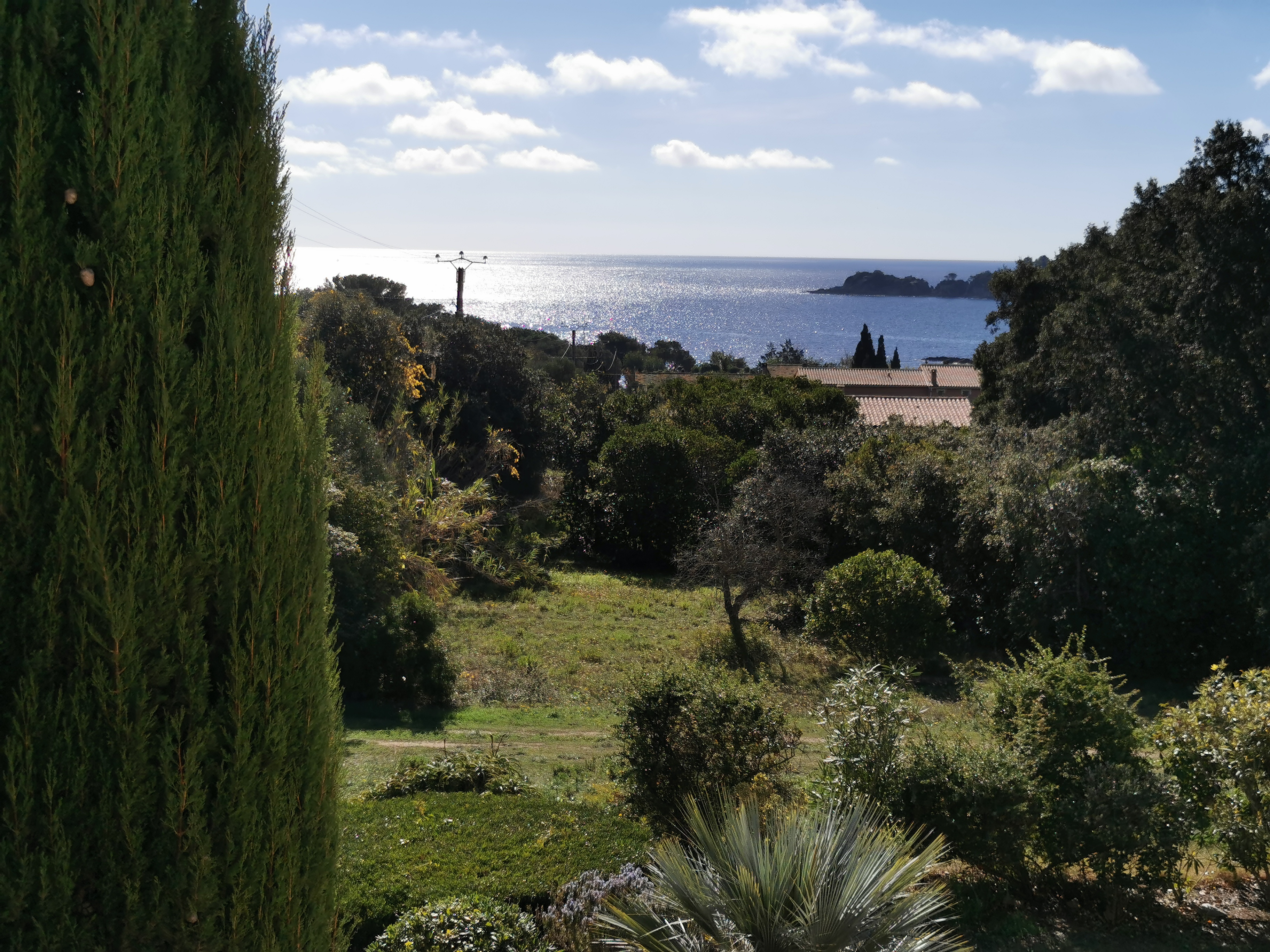 Pleasant maisonette , sea view