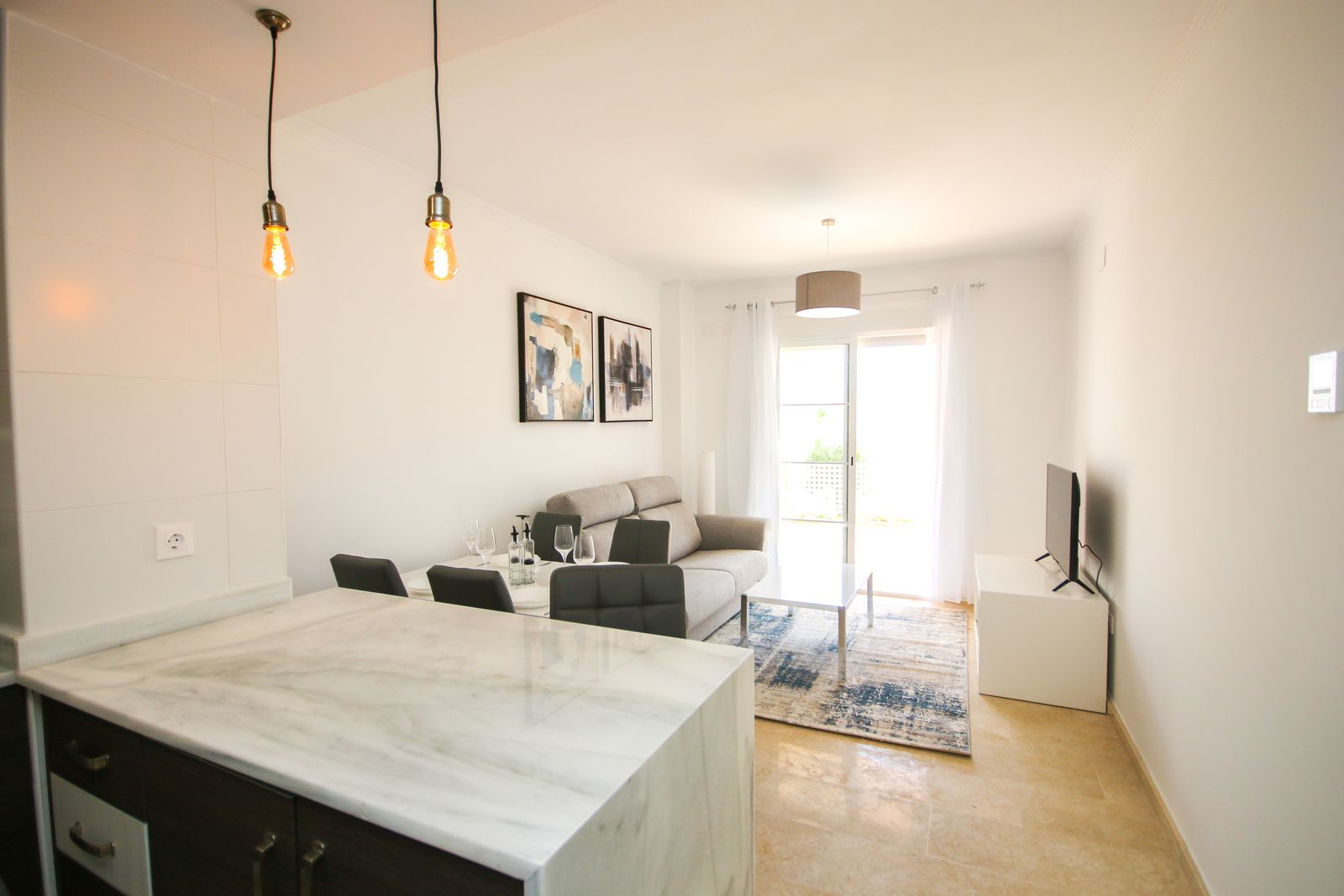 Erdgeschoss 2-Zimmer-Wohnung in kleiner Oase Manilva - Airbnb