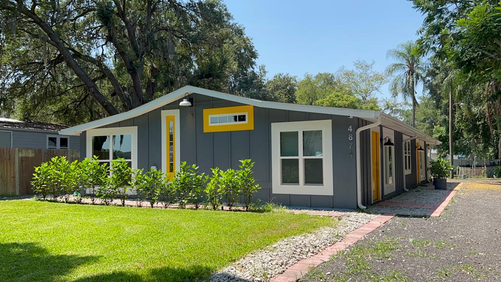 The Vink Cottage at Narcossee Rd - Orlando, FL