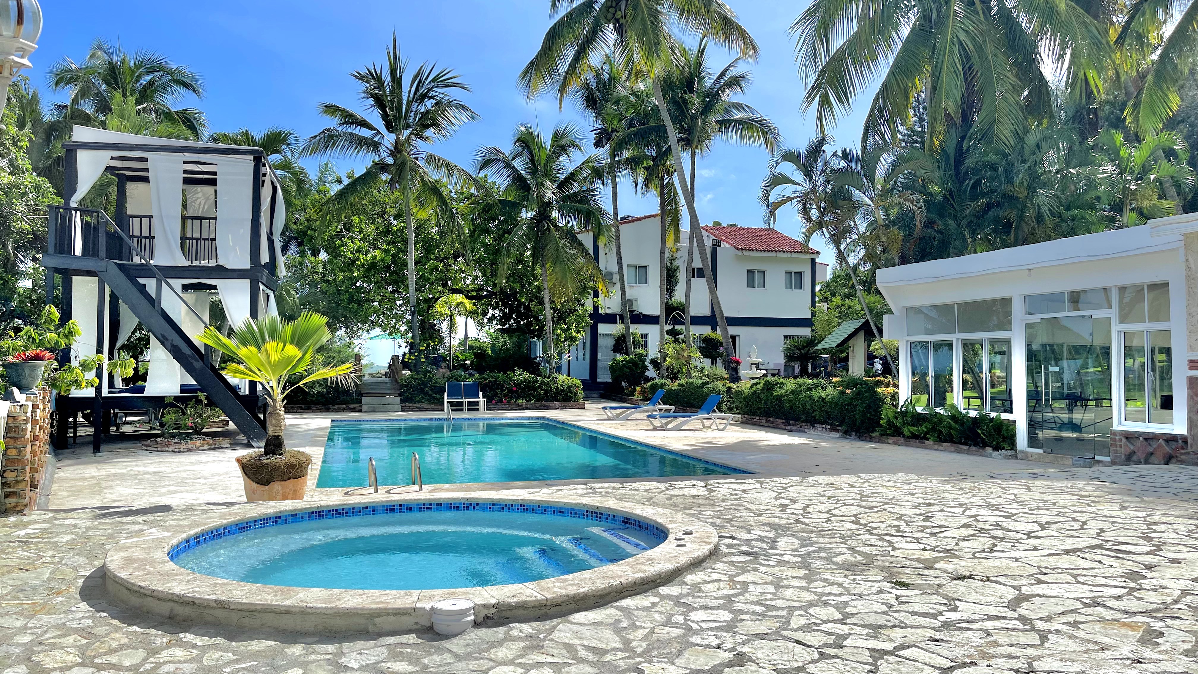Bryles Villa: Beautiful Sea View Mountain Villa