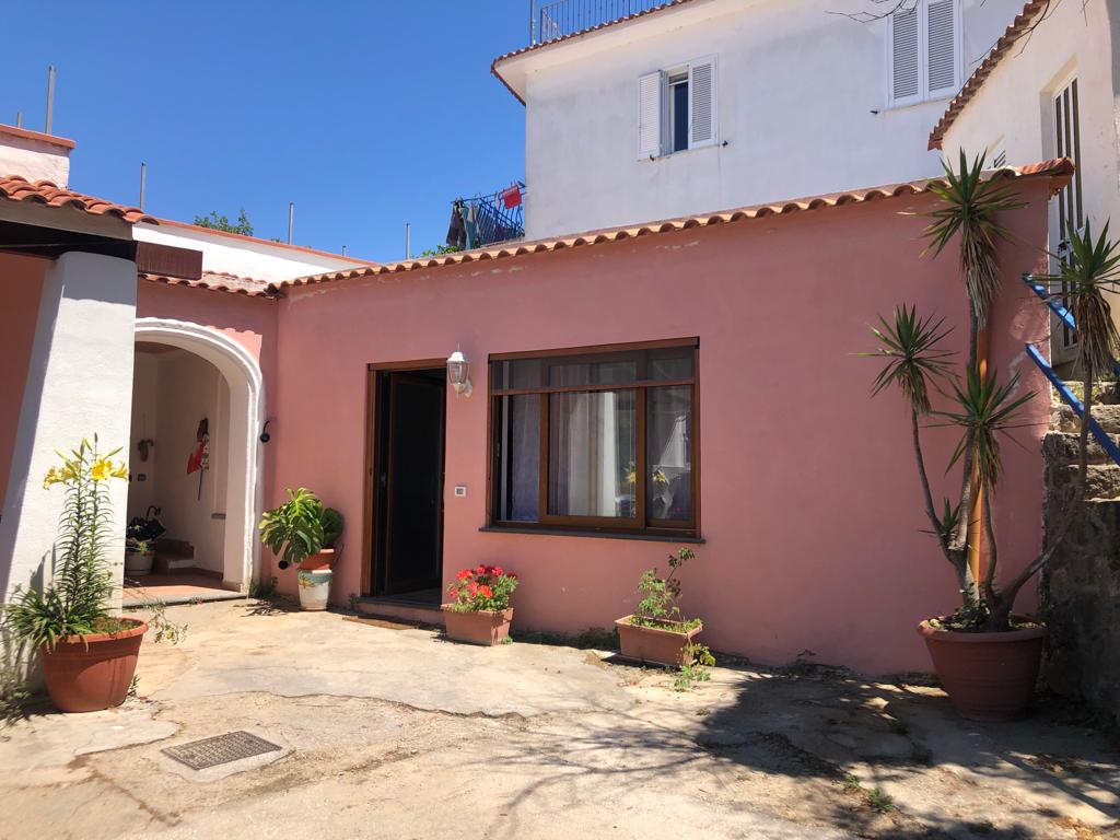 Ischia house