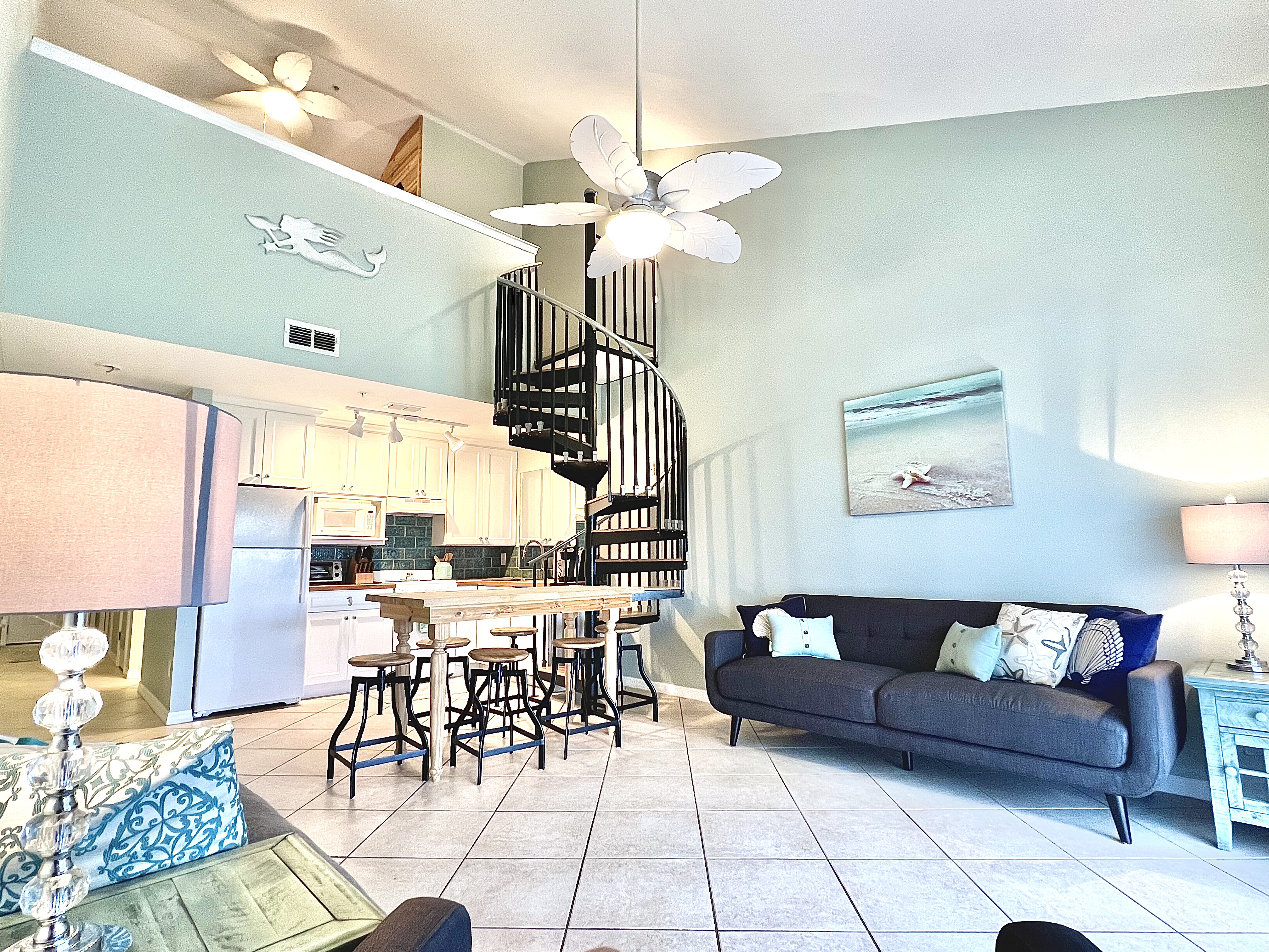Luxury beachy condo with boat parking