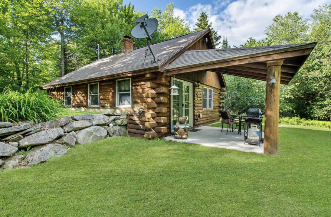 Log Cabin w/trail access. ATV Rentals Avail. Cabins for Rent in Pittsburg, New Hampshire
